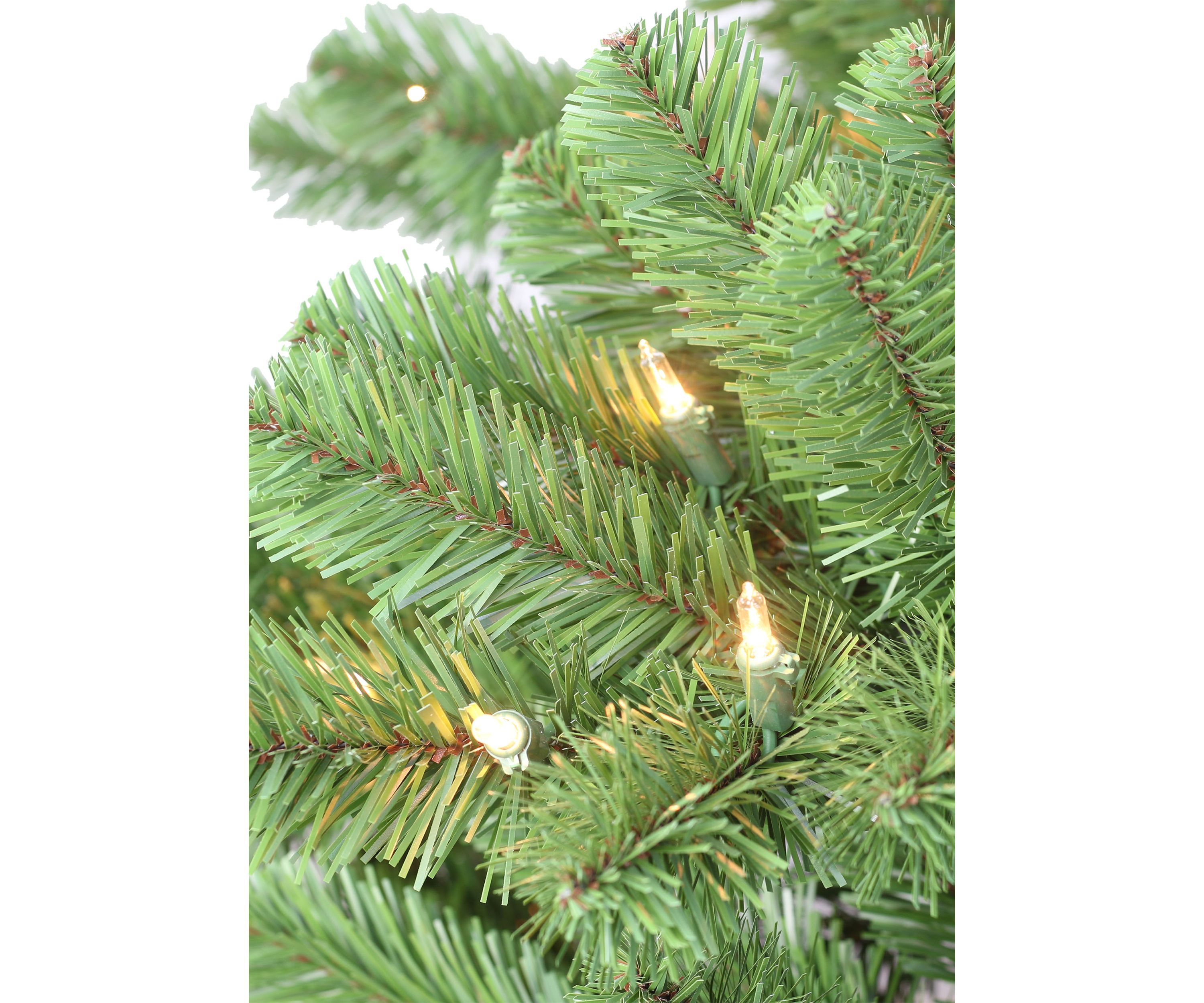 Pre Lit 7.5 Foot Vancouver Spruce Christmas Tree 