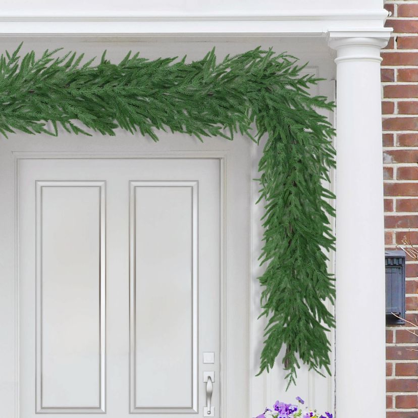 Puleo International 20 x 10" Soft PE Artificial Christmas Garland