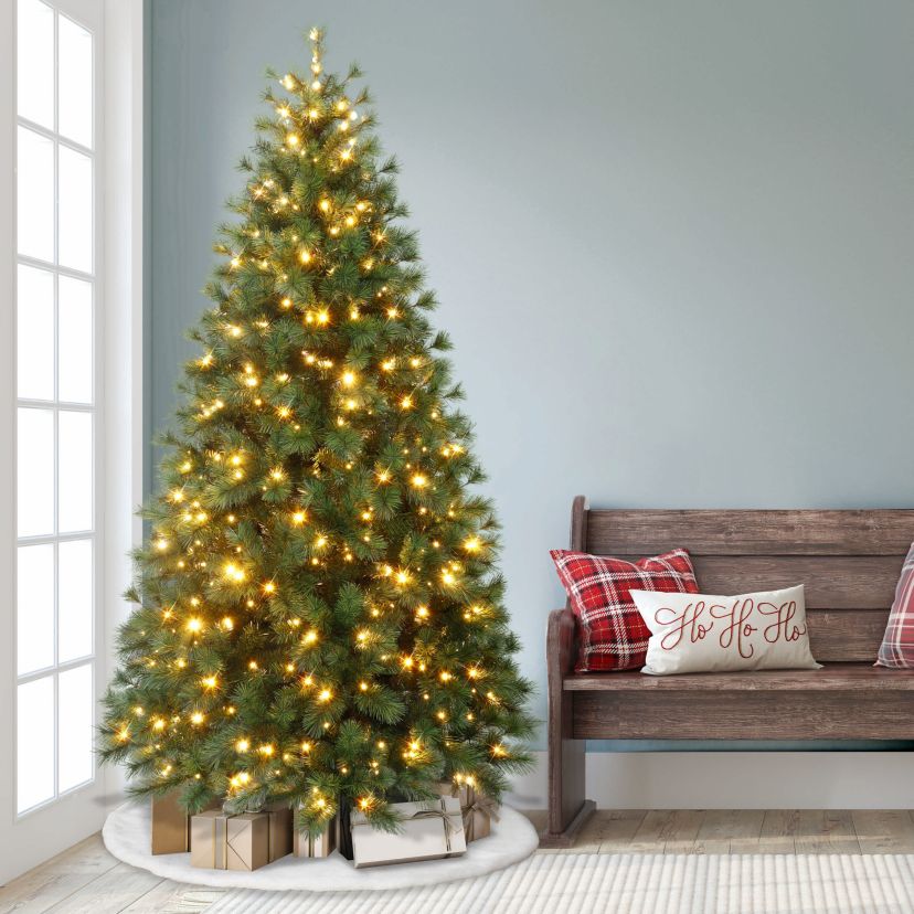 7.5 Pre-Lit Colorado Pine Artificial Christmas Tree