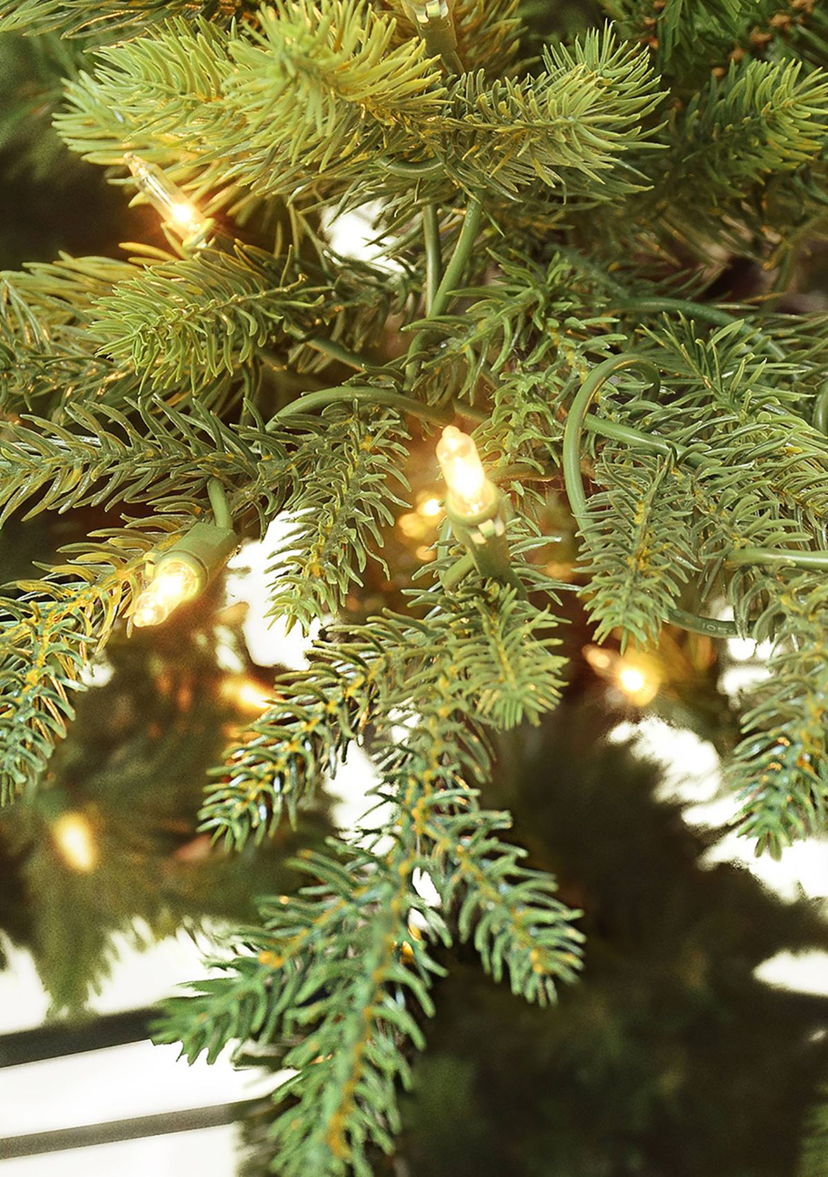 7.5 ft Pre-lit Slim Balsam Fir Artificial Christmas Tree with 500 UL Clear Lights Metal Stand Green