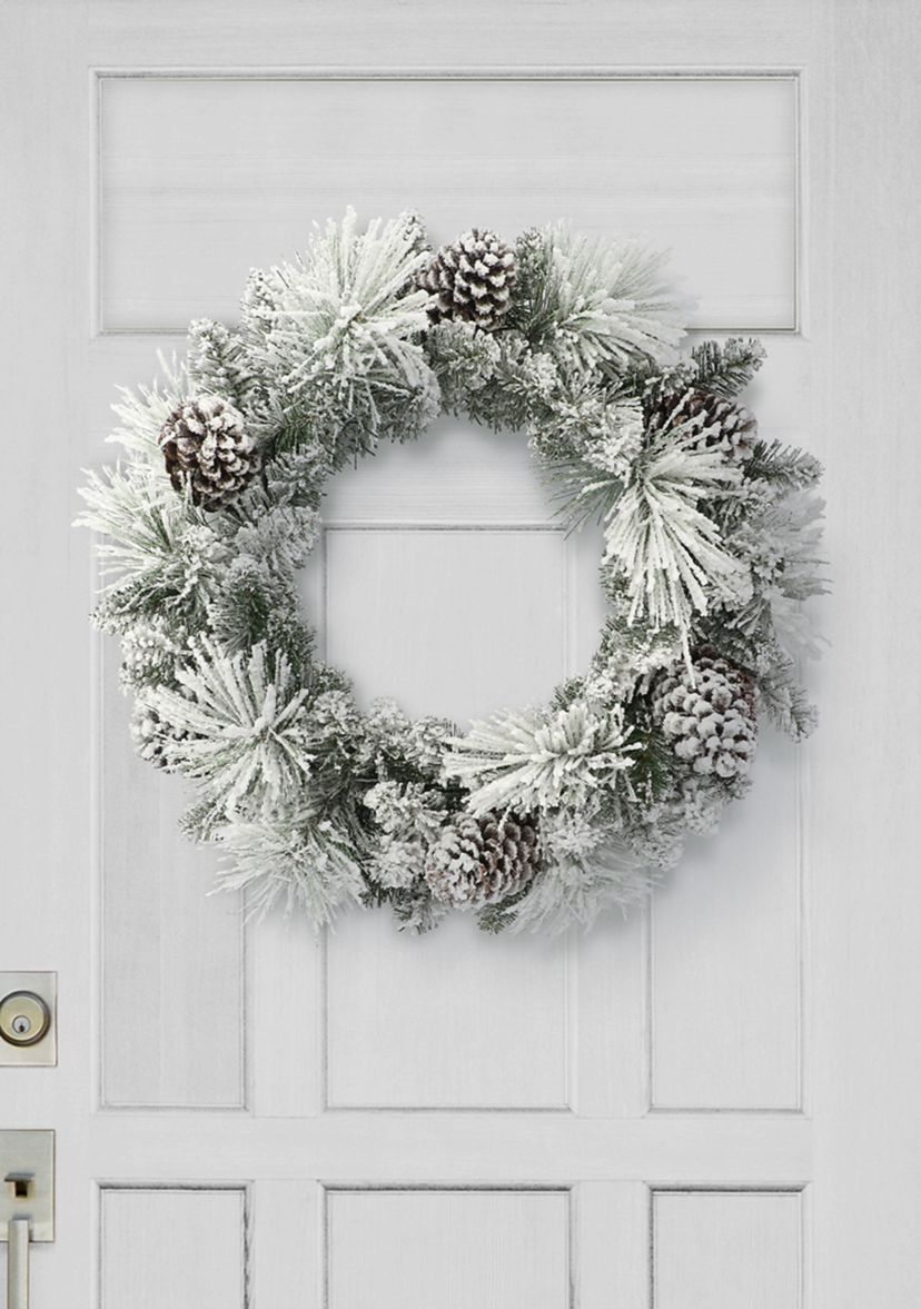 24 in Flocked Berkshire Spruce Wreath