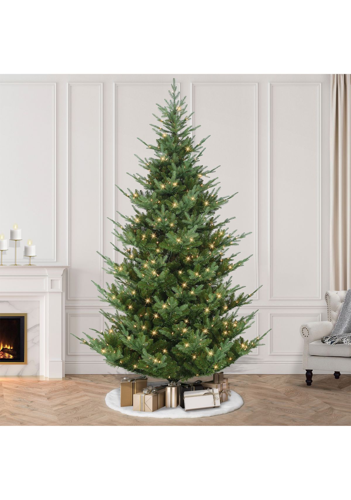 9-foot Pre-Lit Hillside Spruce Artificial Tree 2824 Tips 600 Clear Lights On/Off Foot Pedal