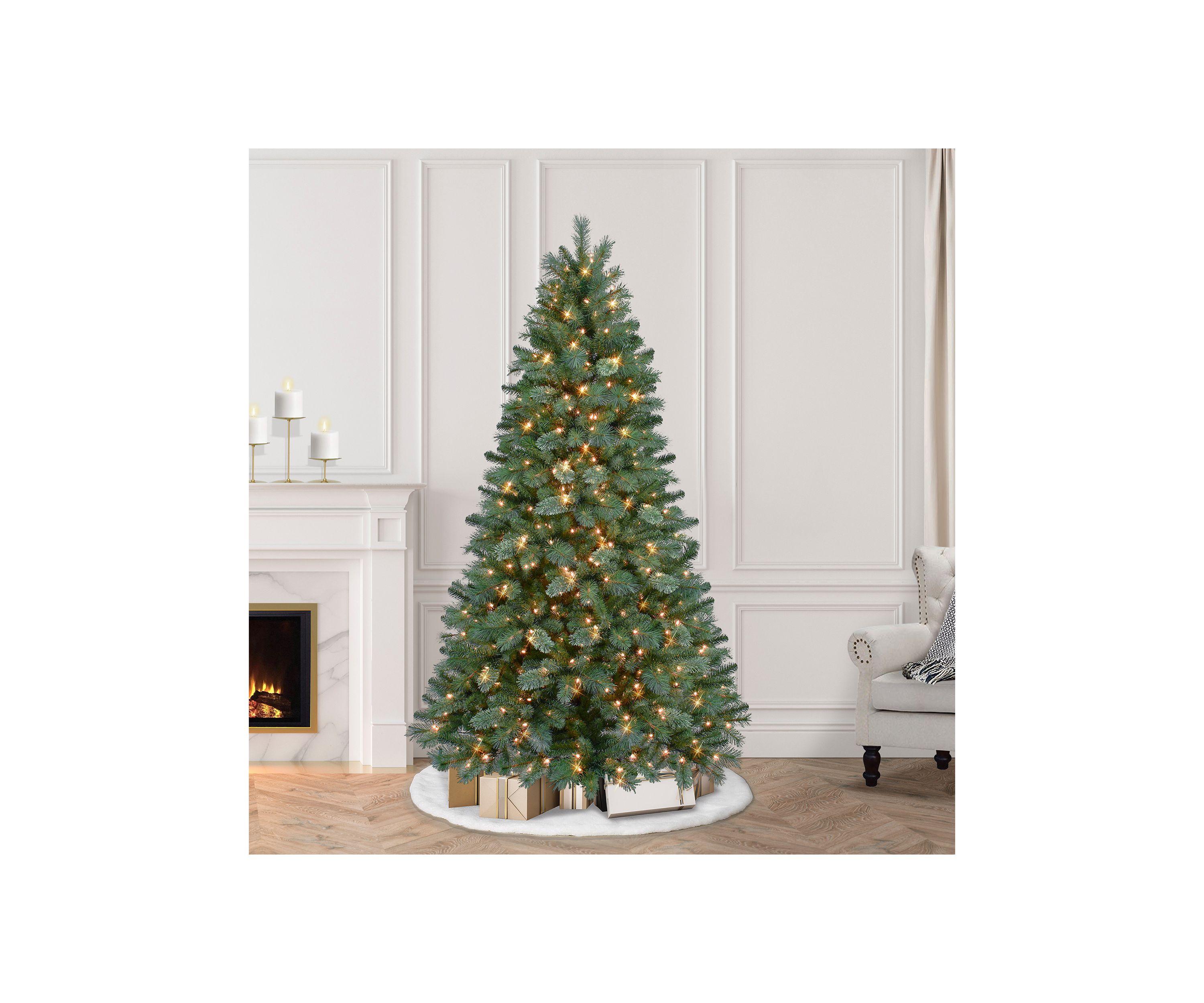 6.5-foot Pre-Lit Teton Artificial Pine Tree 955 Tips 400 Clear Lights
