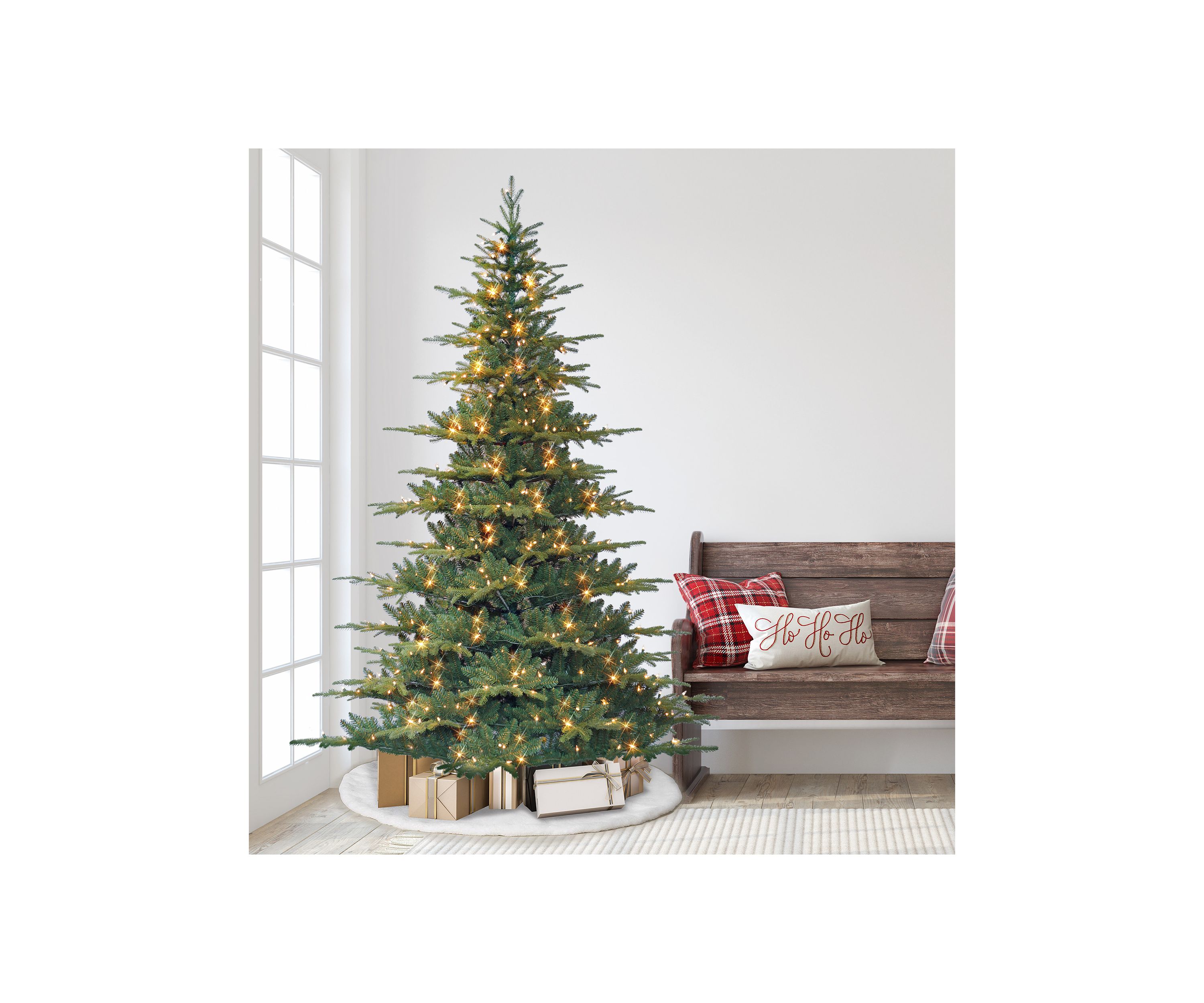 7.5-foot Pre-Lit Artificial Utah Fir Tree 2361 Tips 500 Clear Lights