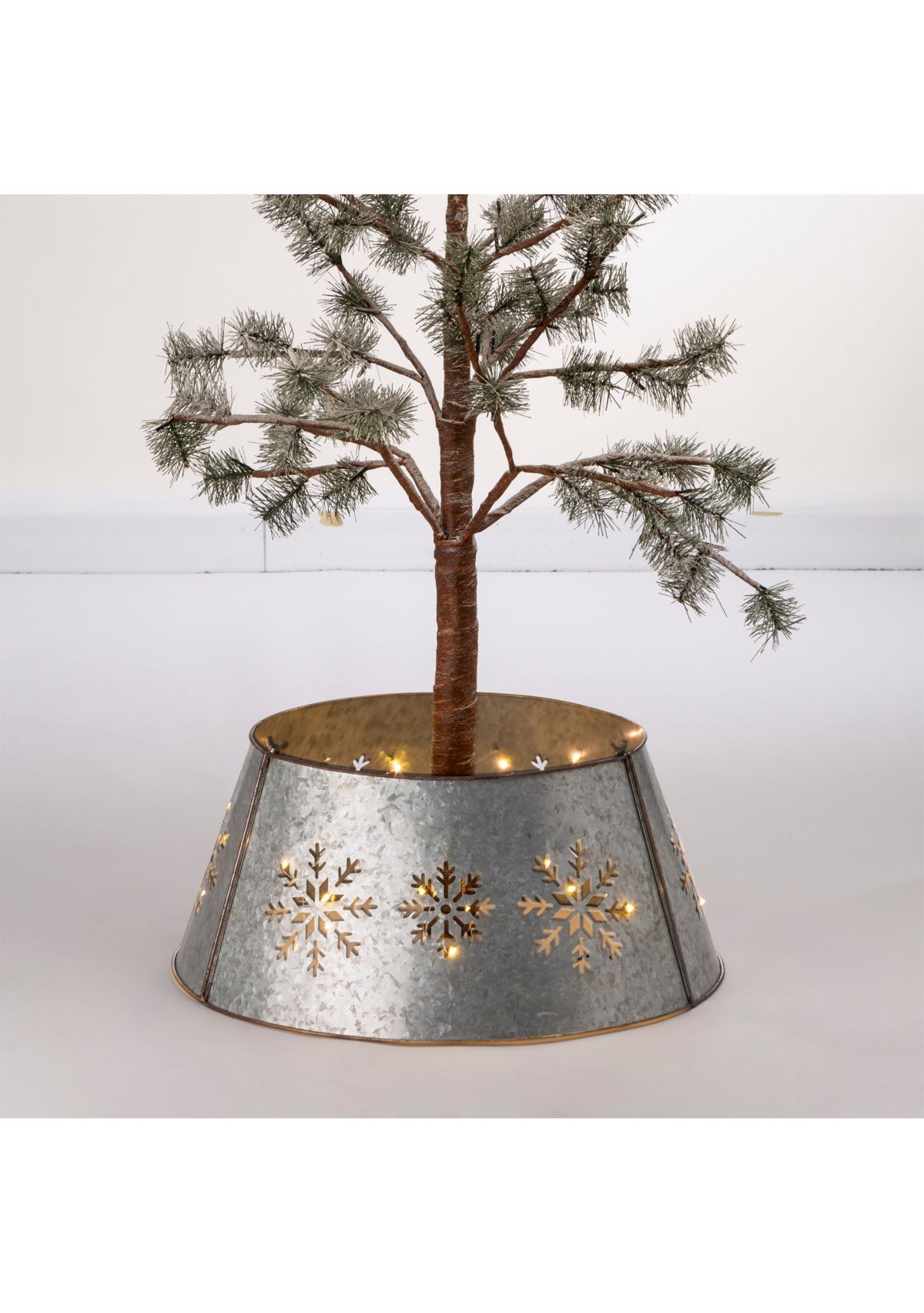 Snowflake Cutout Metal Tree Collar with Light String