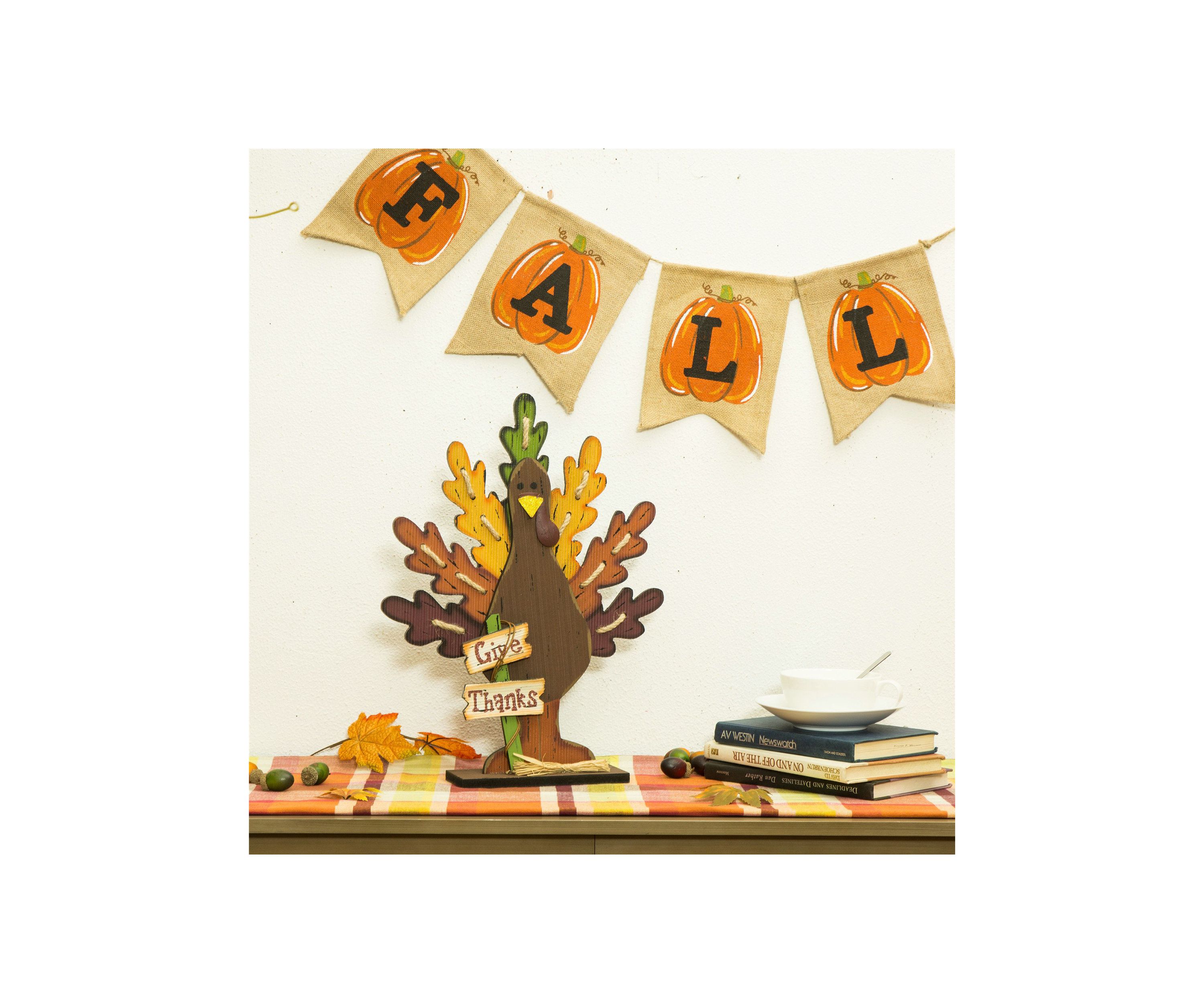 Burlap/Wooden Turkey Table Decor