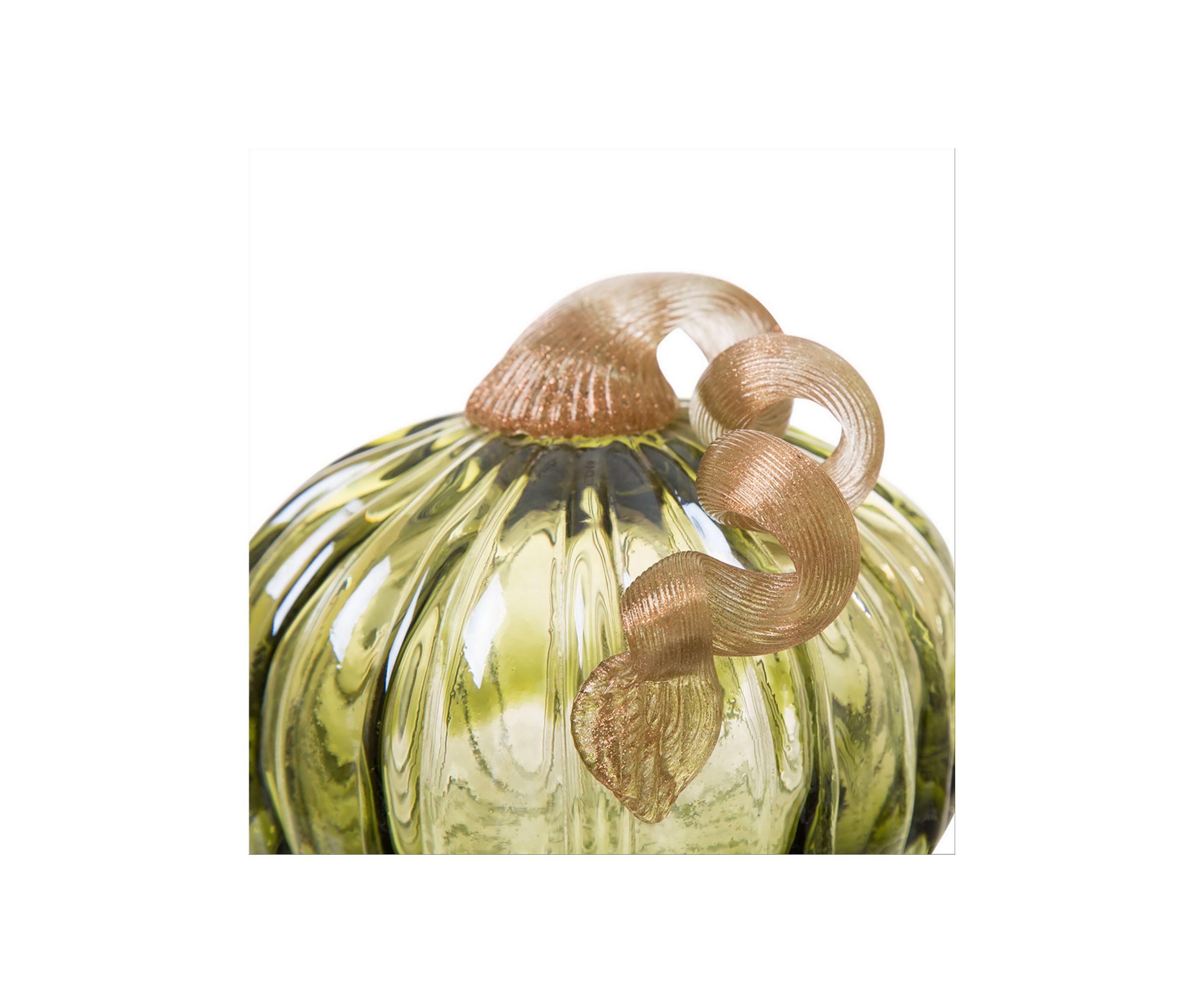 Green Crackle Glass Short Pumpkin