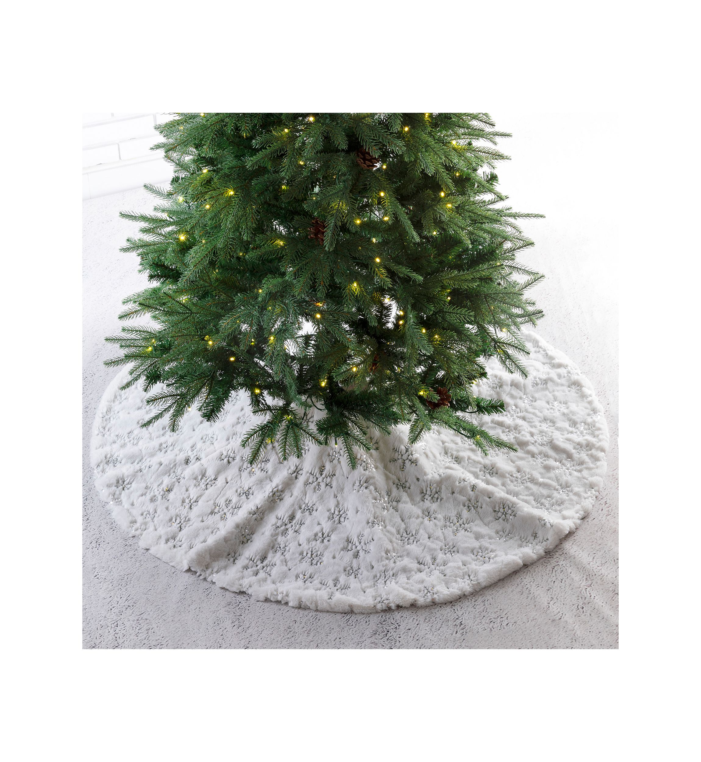 White Plush with Snowflake Christmas Tree Skirt