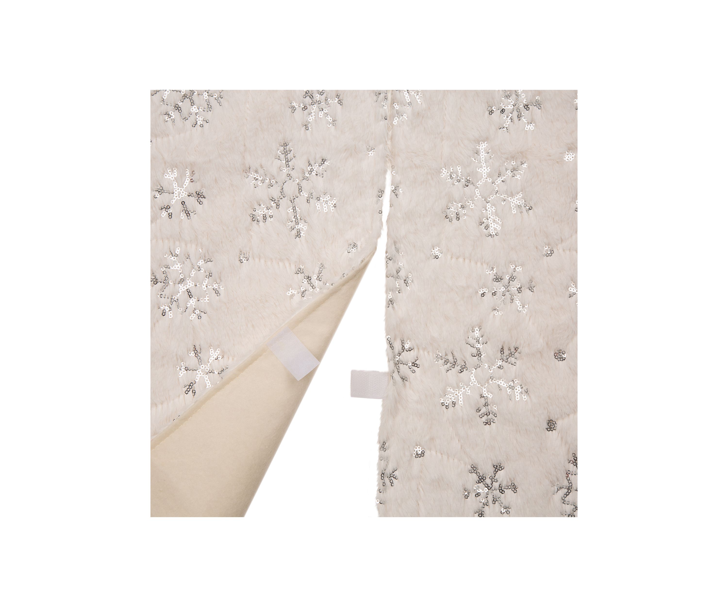 White Plush with Snowflake Christmas Tree Skirt