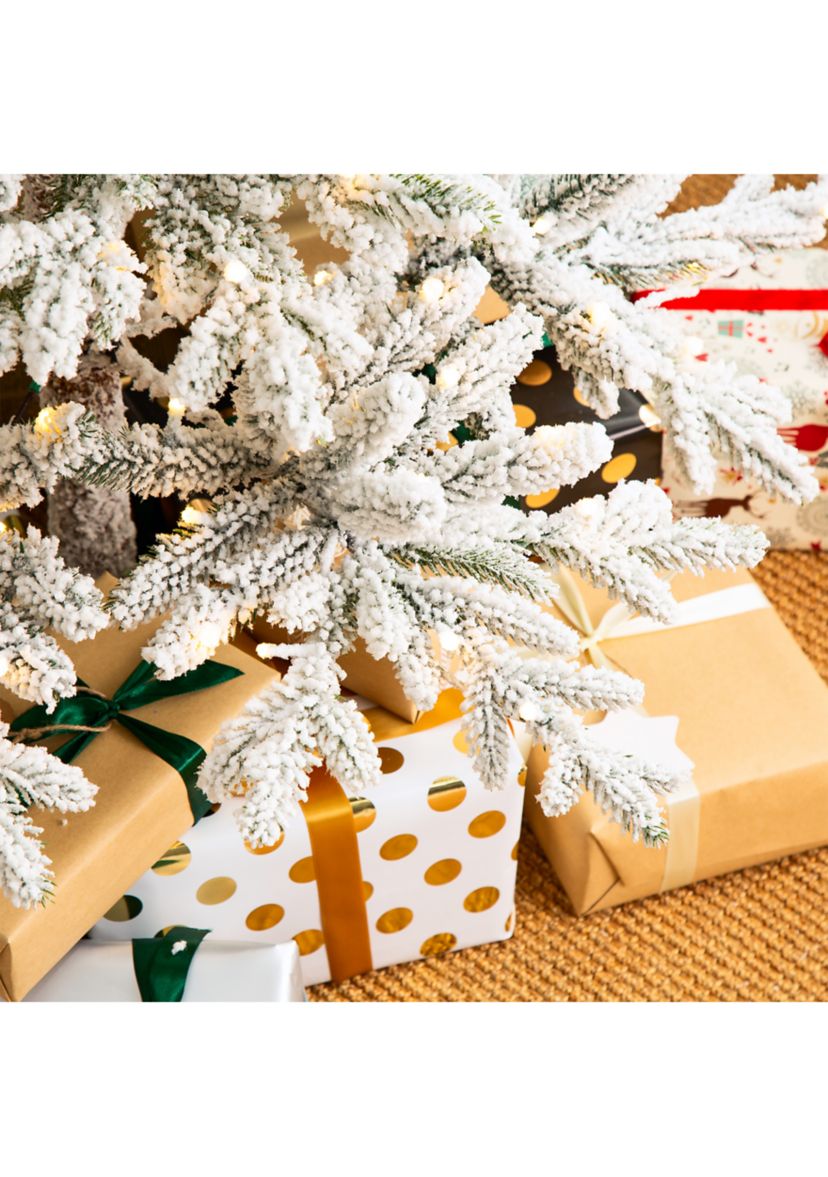 Deluxe Pre-Lit Flocked Pine Artificial Christmas Tree with 400 Warm White Lights