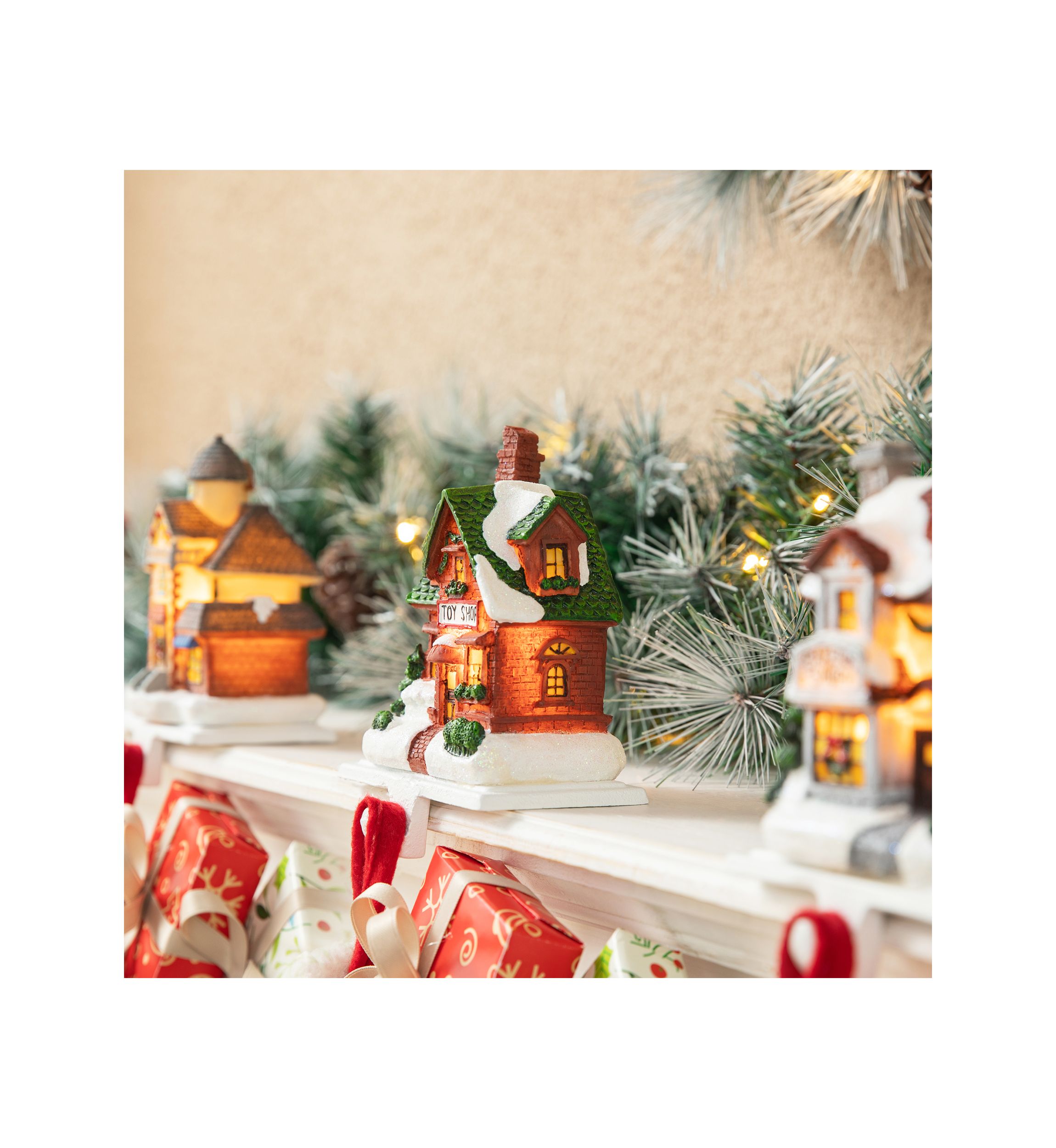 6-inchH Set of 3 Lighted Resin  House Stocking Holder