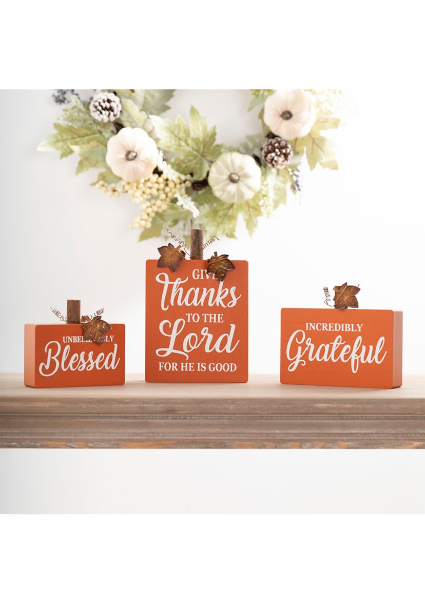 Fall Wooden Pumpkin Table Décor