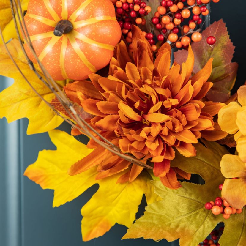 24"D Fall Dahlia Pumpkin, Leaf and Berry Wreath