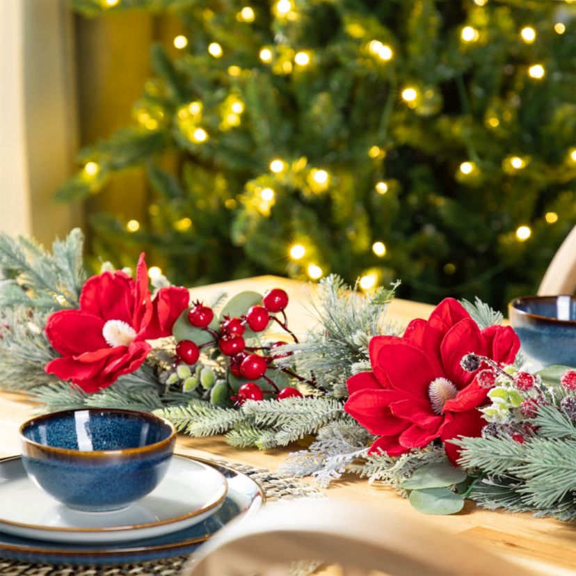 6FT Christmas Red  Mangnolia & Berry Garland