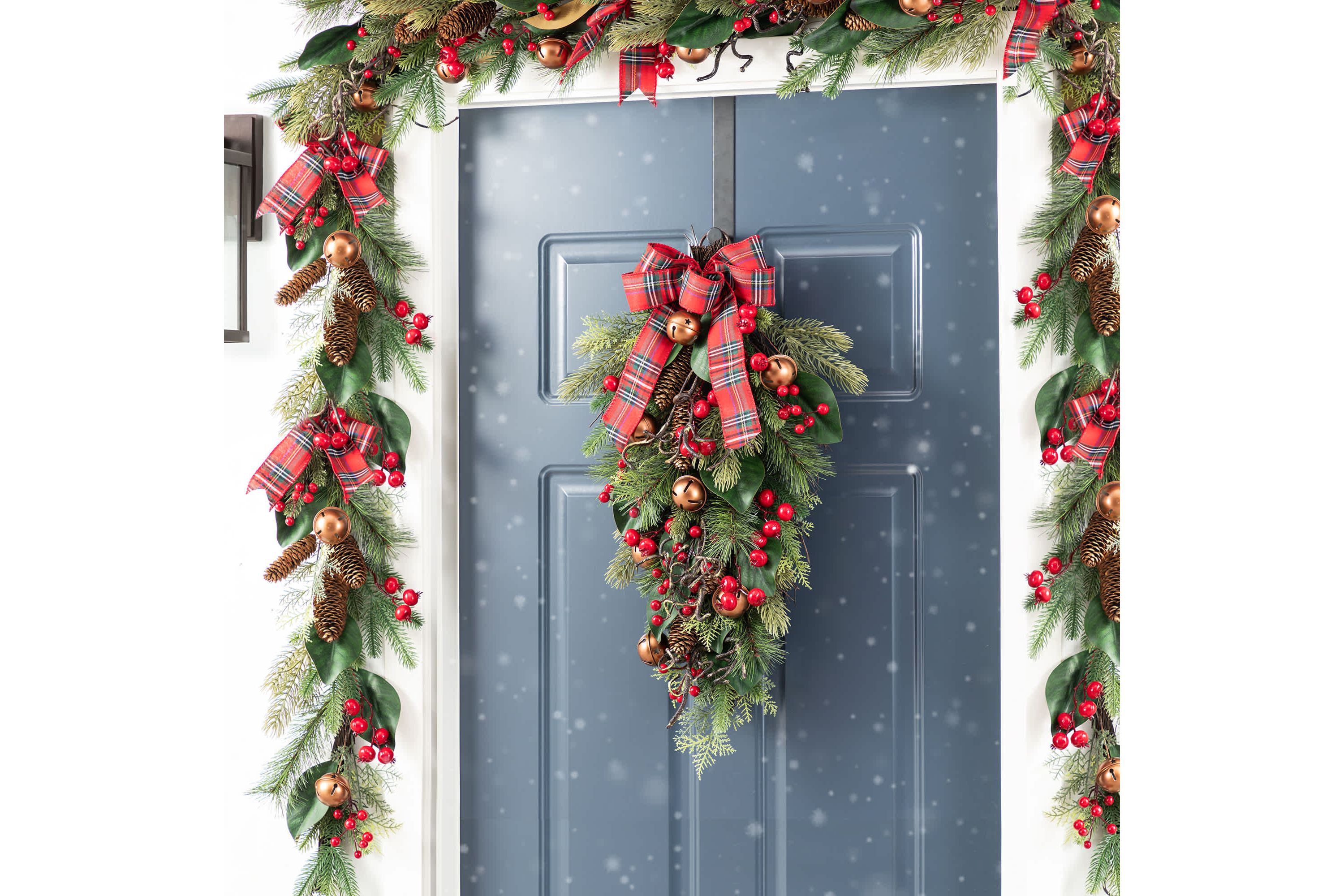 6FT Christmas Bell, Pinecone & Berry Bow Garland