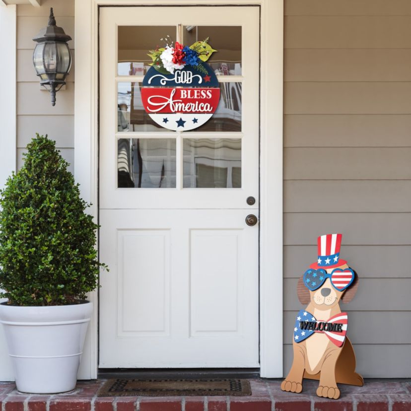 30"H Patriotic/ Americana Wooden Labrador- shape Easel Porch Decor