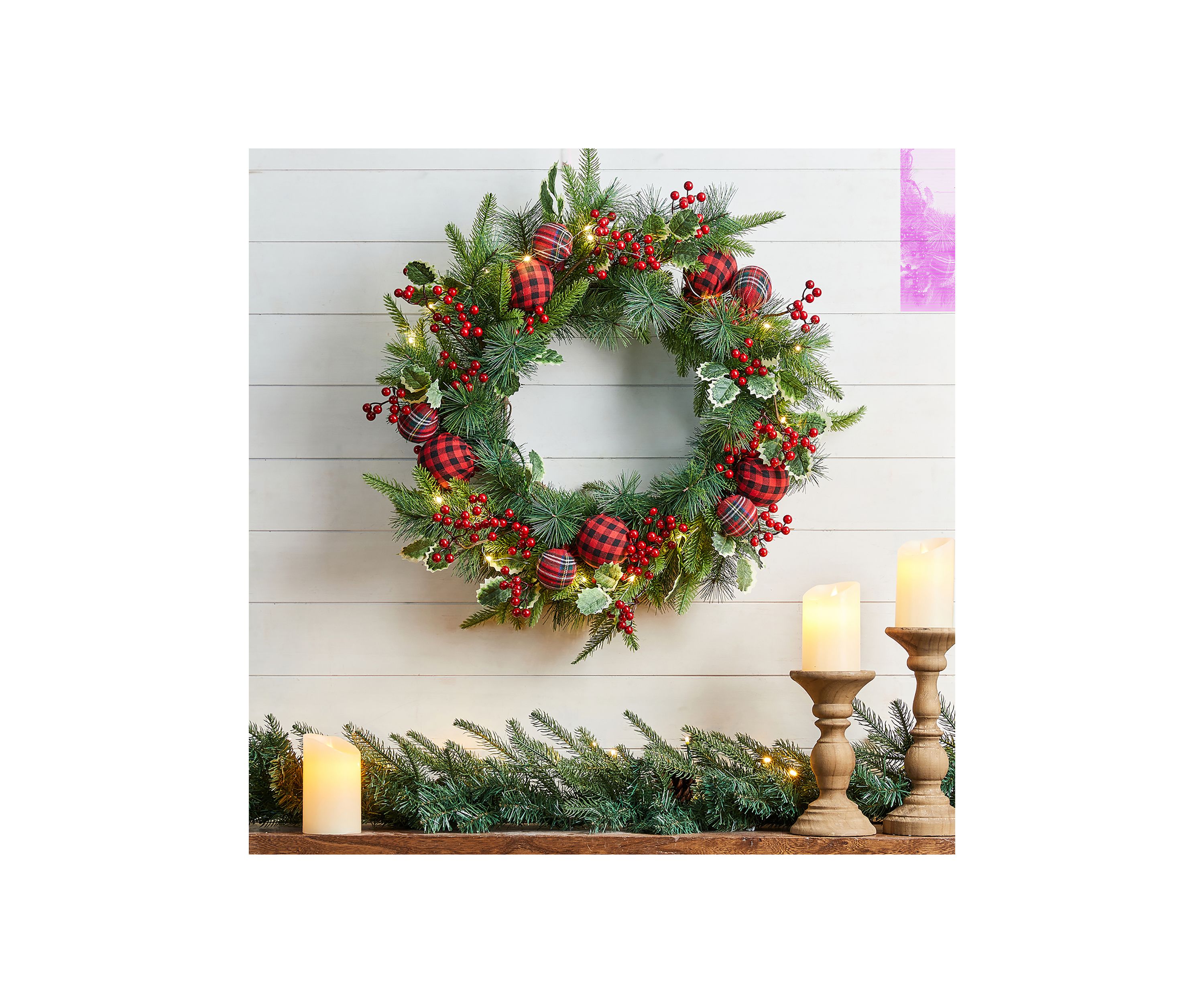 Orment Berry Holly Pine Wreath With Lights