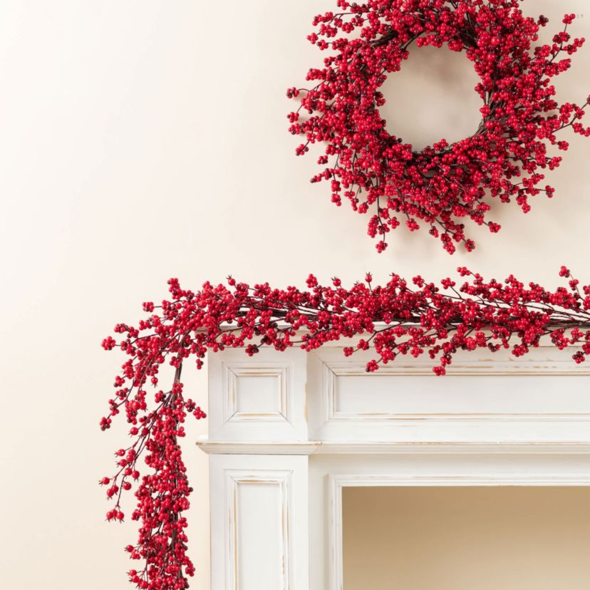 6ft Christmas Red Berries Garland