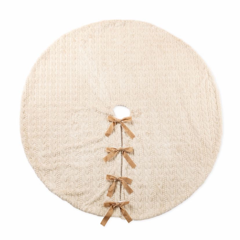 60"D Deluxe Reversible Milk Coffee Twisted Faux Marten Fur/Korean Fleece Christmas Tree Skirt