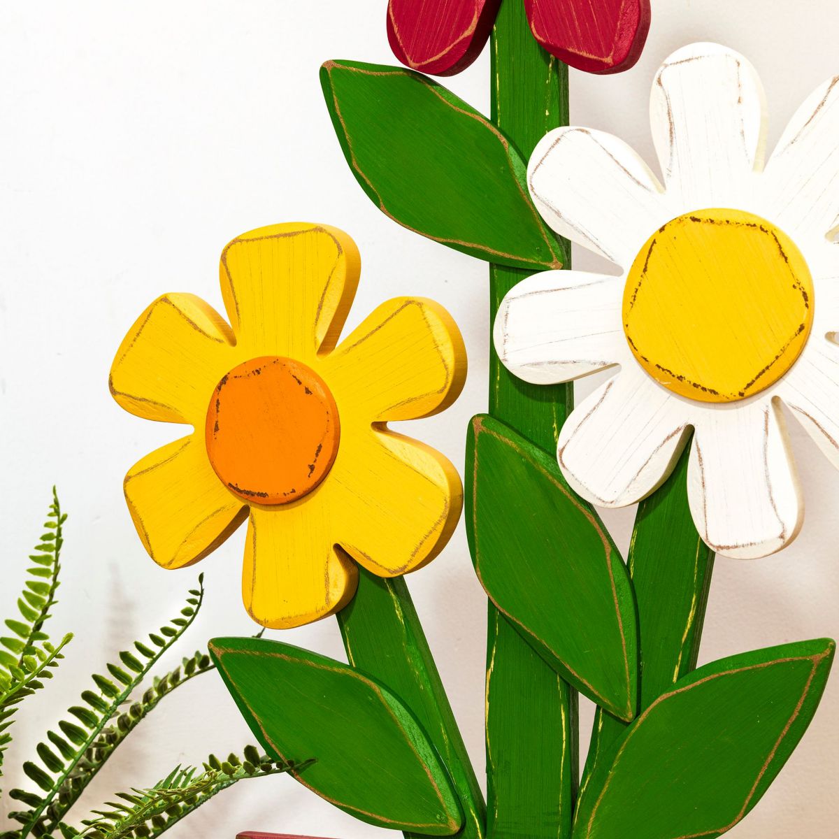 30"H Wooden Trio Flowers Welcome Porch Décor (KD)