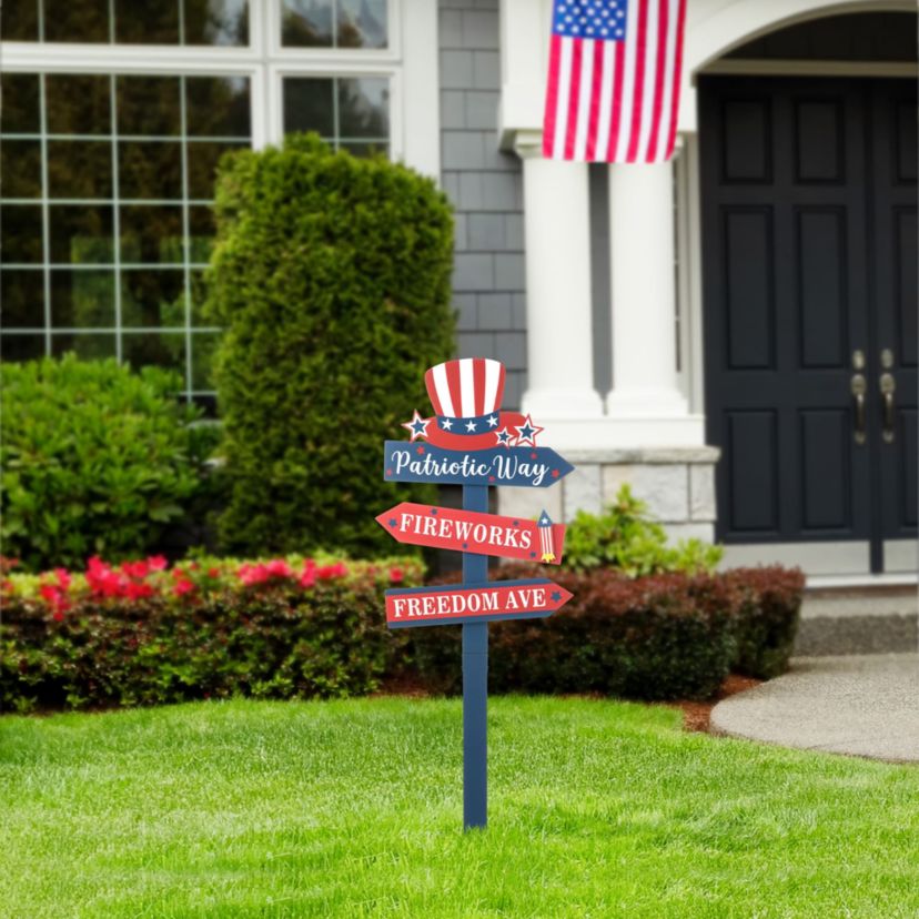 36"H Patriotic/ Americana Wooden Top Hat Word Sign Yard Stake (KD)
