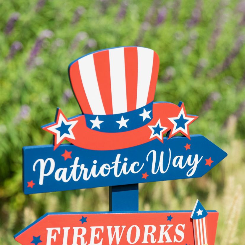 36"H Patriotic/ Americana Wooden Top Hat Word Sign Yard Stake (KD)