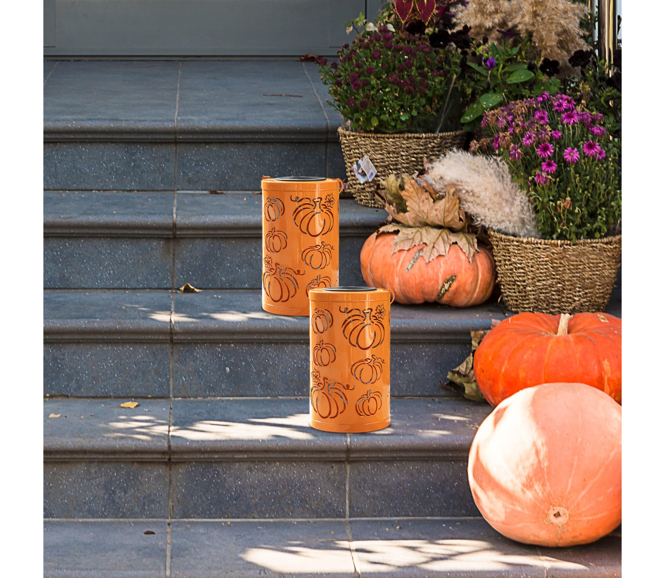 10.75"H Fall Metal Pumpkin Solar Powered LED Lantern