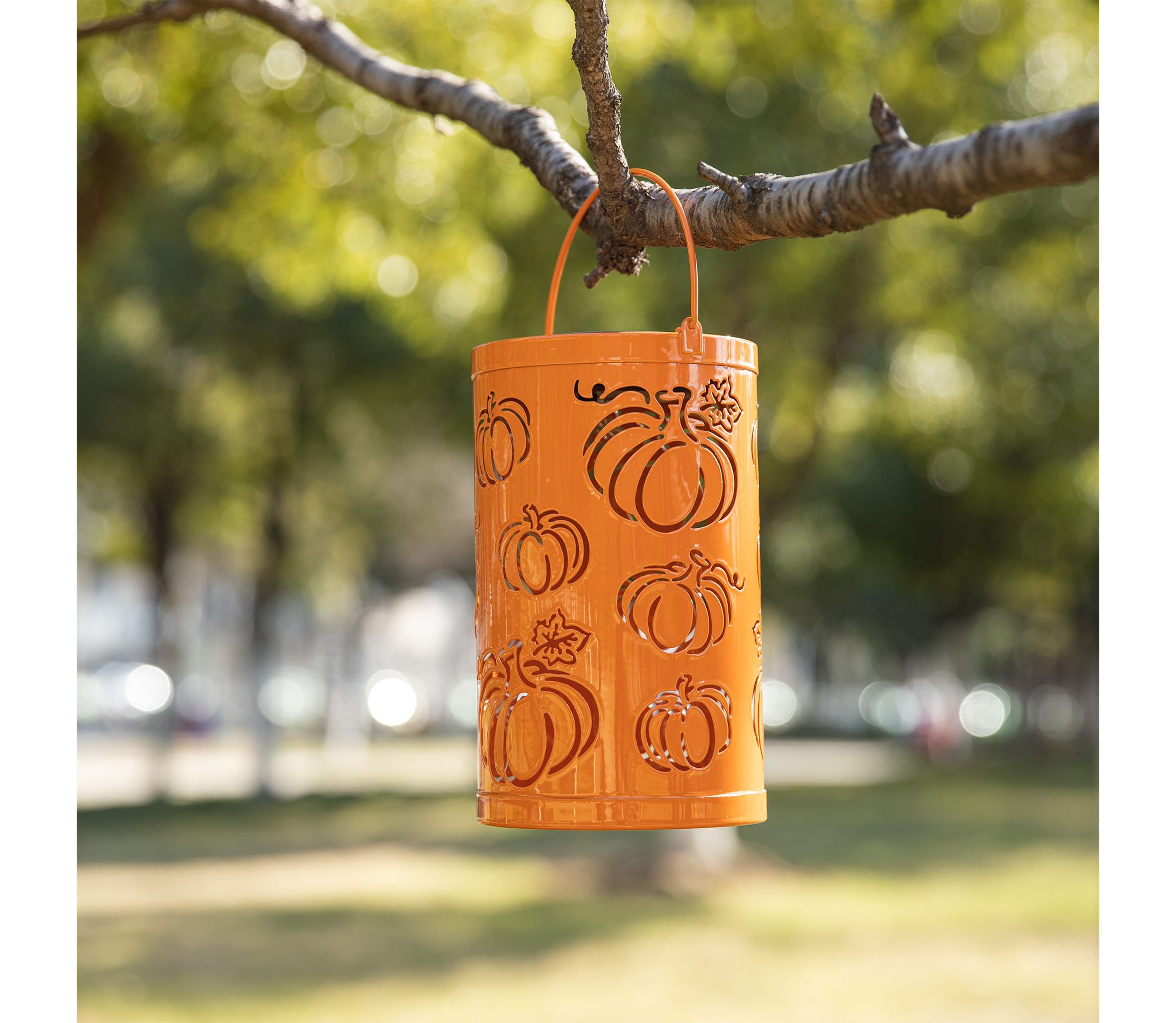 10.75"H Fall Metal Pumpkin Solar Powered LED Lantern