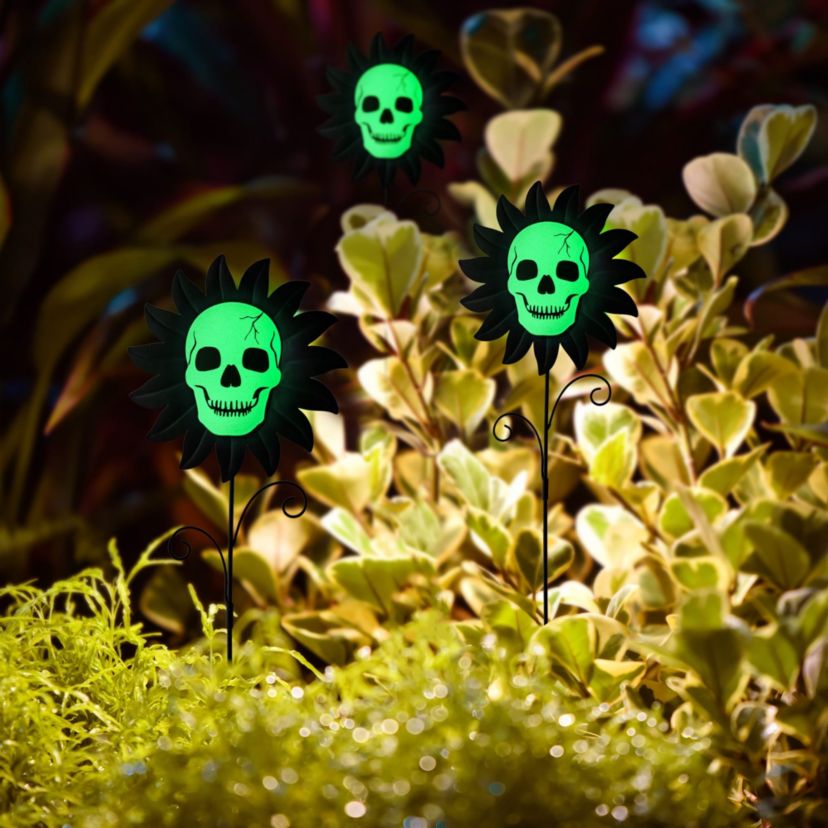 24"H Set of 3 Halloween Metal Sunflower Skulls Glow-in-Dark Yard Stake  (KD)