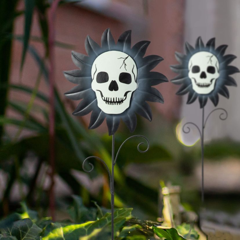 24"H Set of 3 Halloween Metal Sunflower Skulls Glow-in-Dark Yard Stake  (KD)