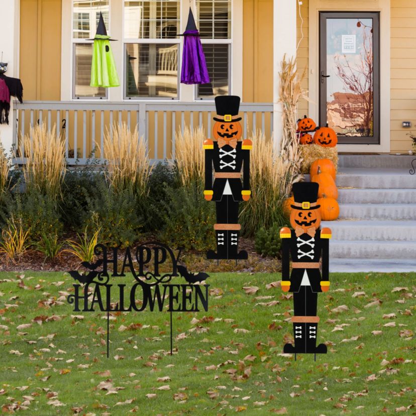 32"H S/3 Halloween Metal Nutcracker and HAPPY HALLOWEEN Yard Stake (KD)