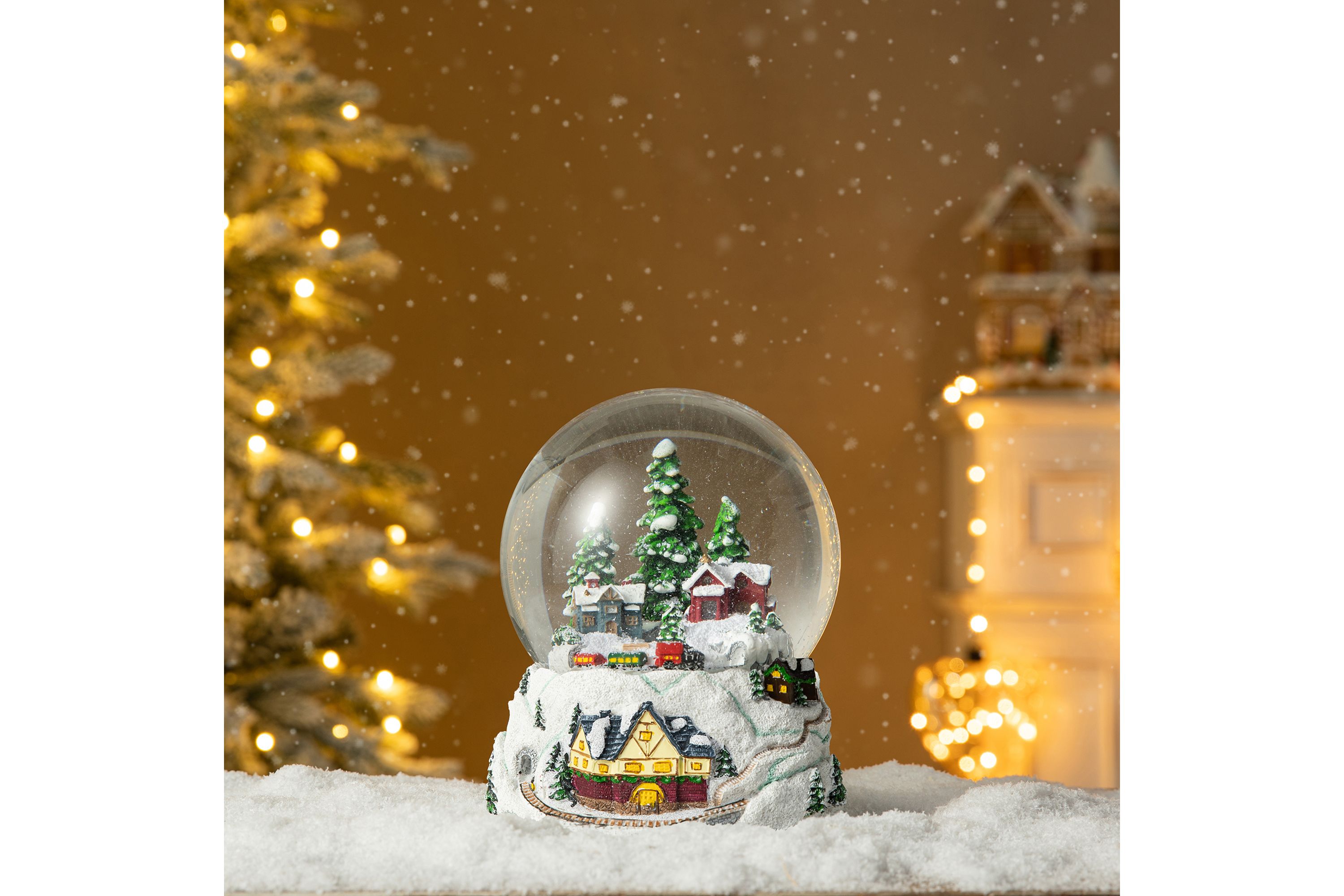 150mm Christmas Oversized Resin Lighted Musical Snowflakes Village Waterglobe
