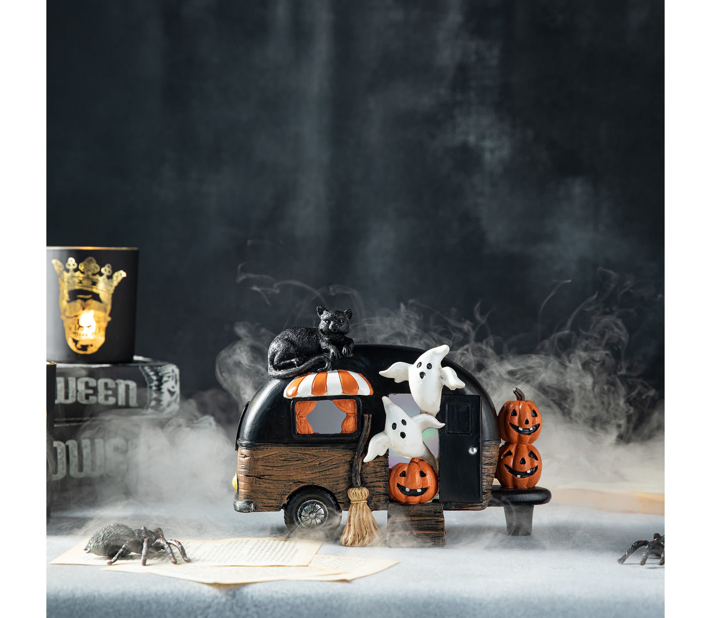 9.25L Halloween Polyresin Lighted Camper W/Ghost& Pumpkin&Black Cat Table Decor