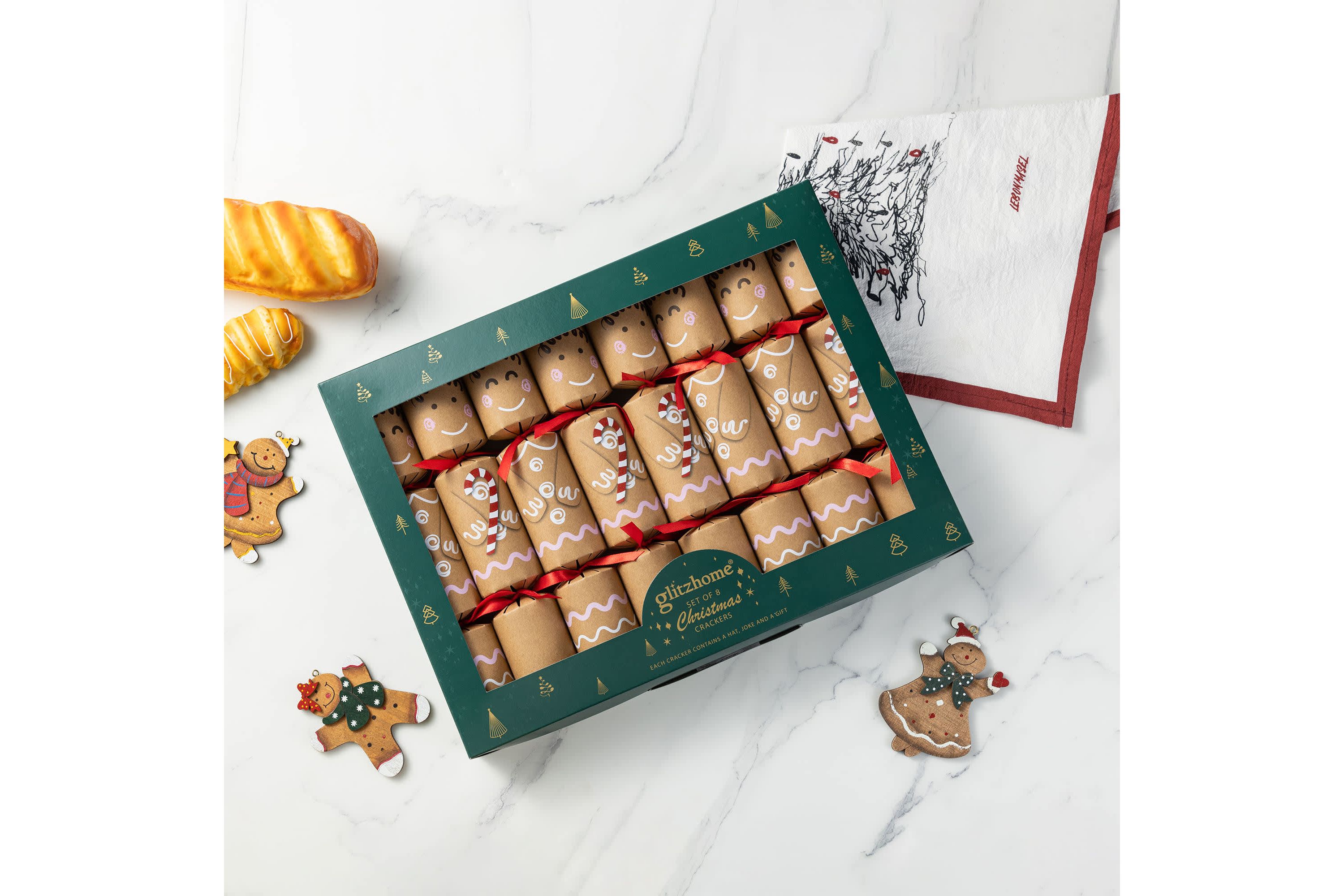 8PK 2.00D X 12.00H Christmas Gingerbread Man Party Cracker with Gift Contents