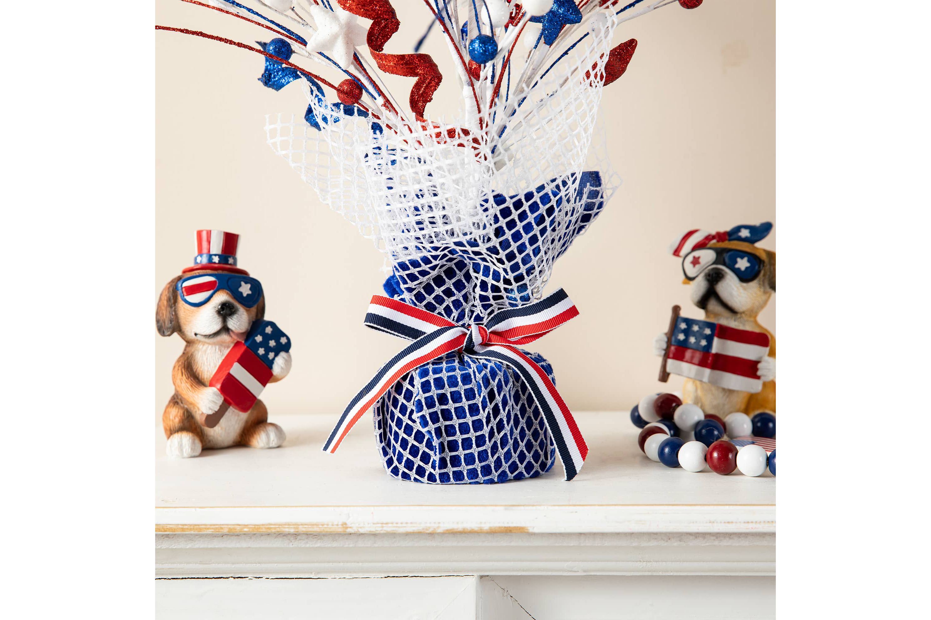 20"H Patriotic/Americana Top Hat Table Tree