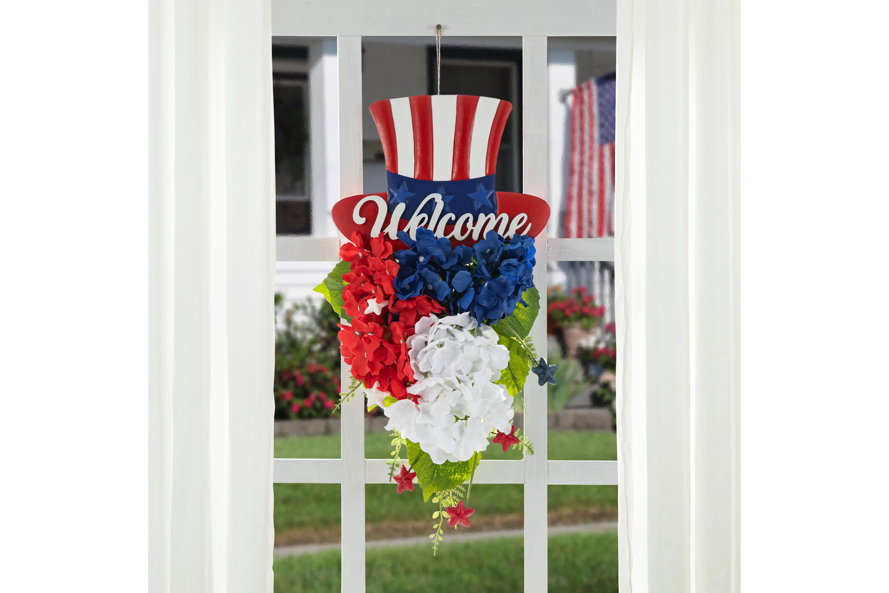 22.5"H Patriotic/ Americana Metal Top Hat & Hydrangea Swag Wall Decor
