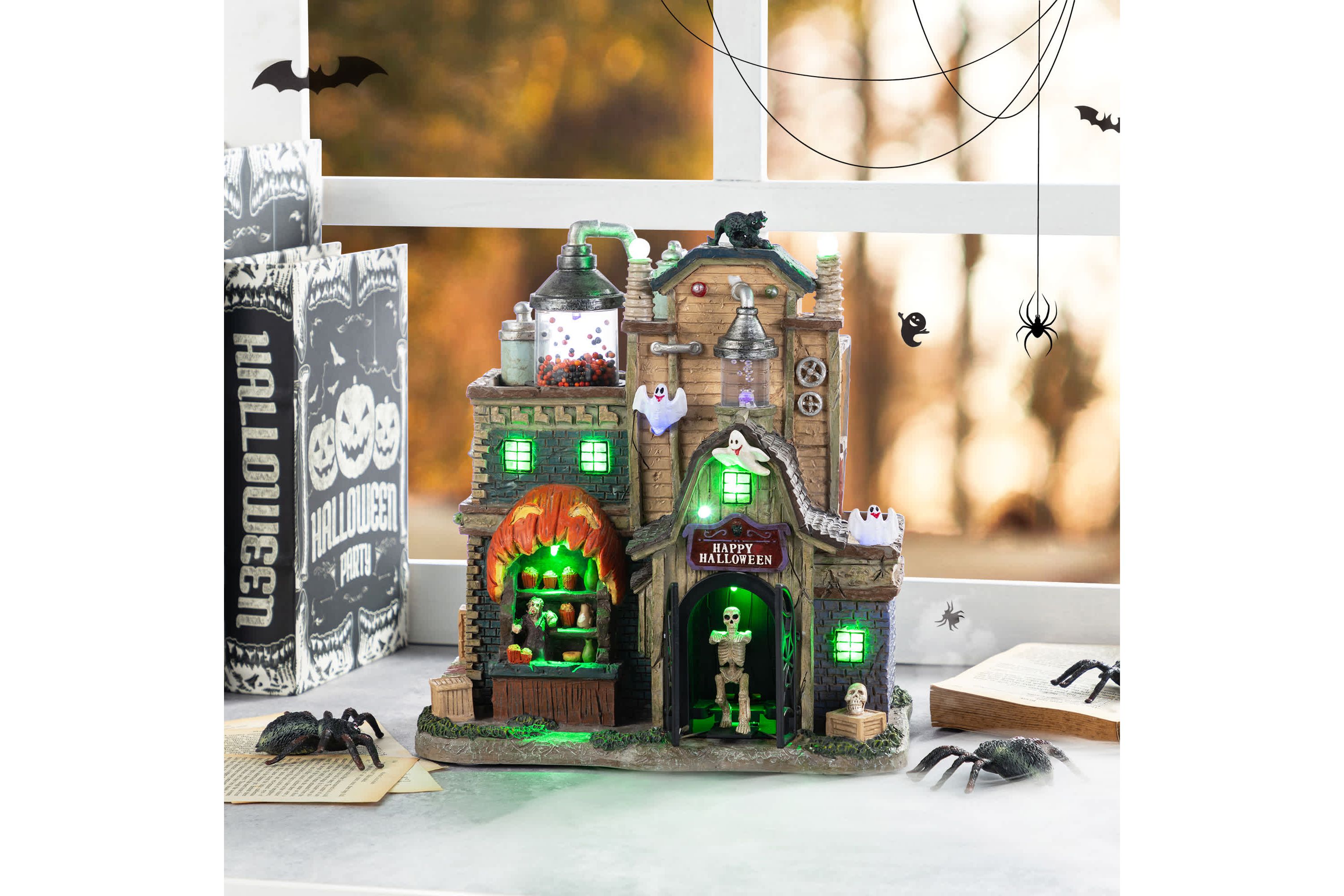 11"H Lighted  Resin Halloween Haunted House Table Village Decor