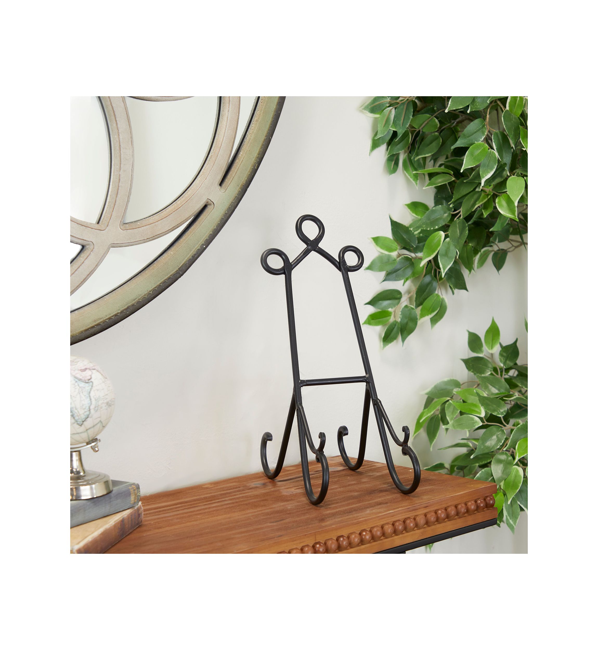 Traditional Metal Easel