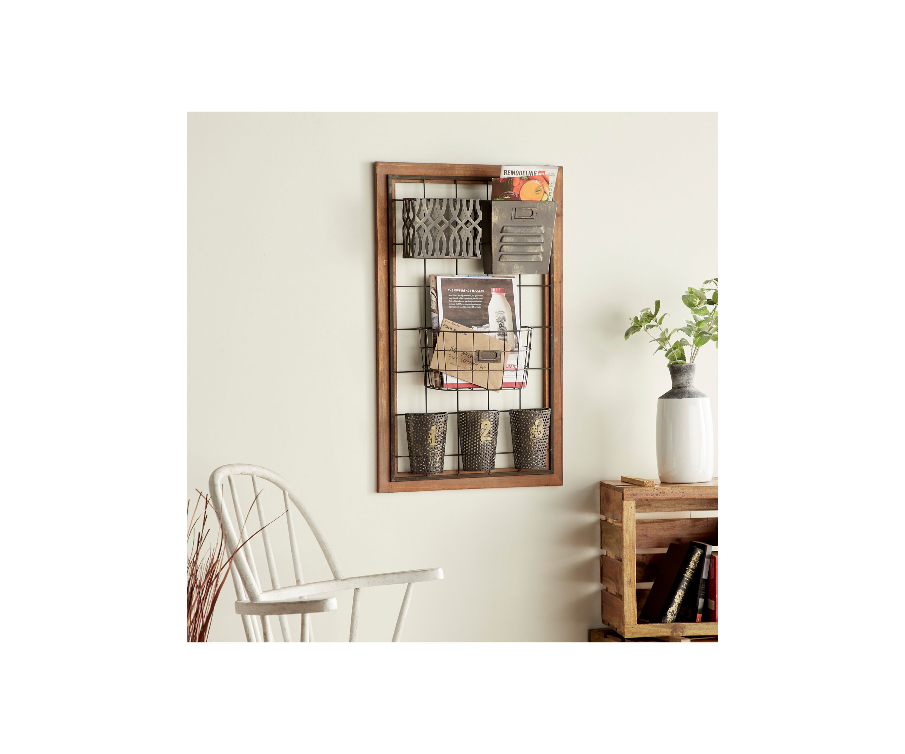 Farmhouse Metal Magazine Rack Holder