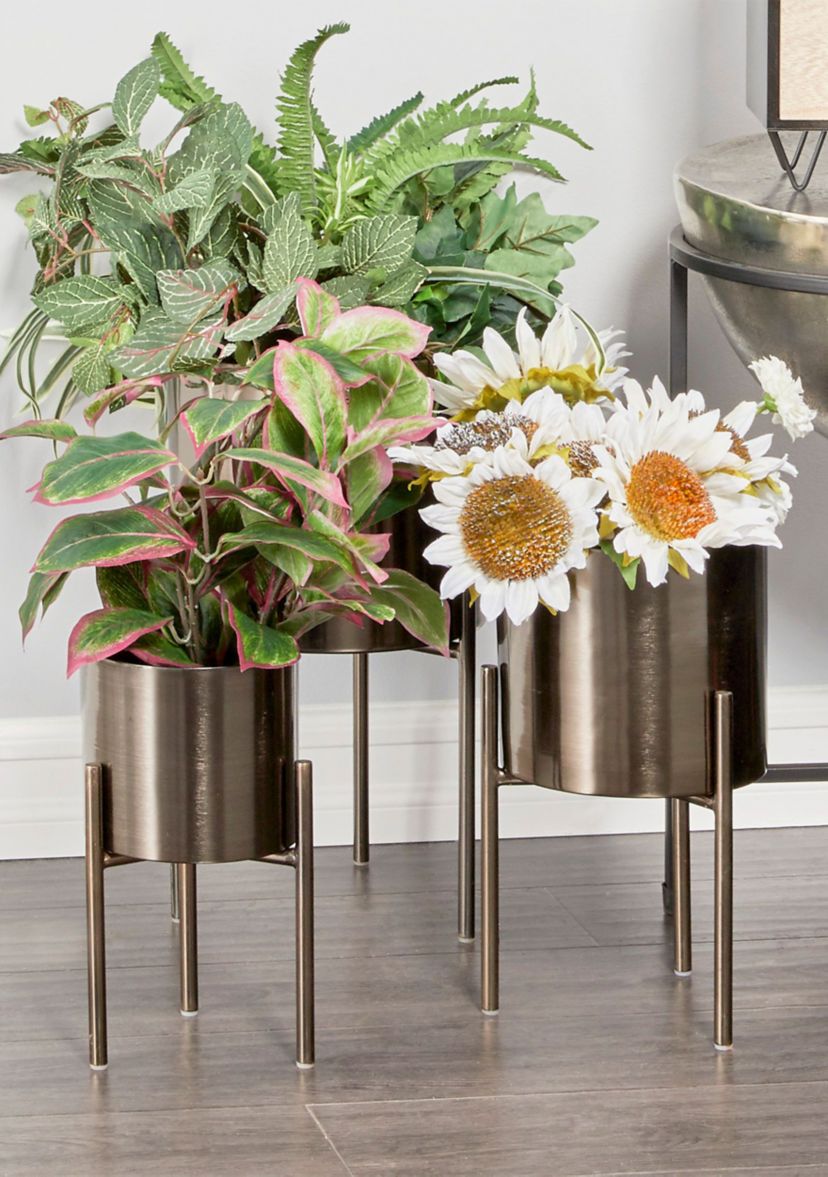 Contemporary Metal Planter - Set of 3