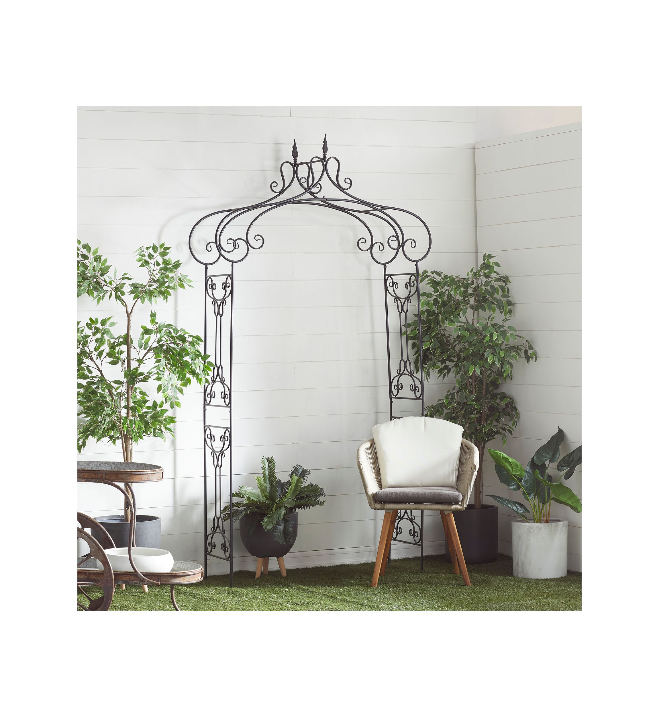 Traditional Metal Garden Arbor