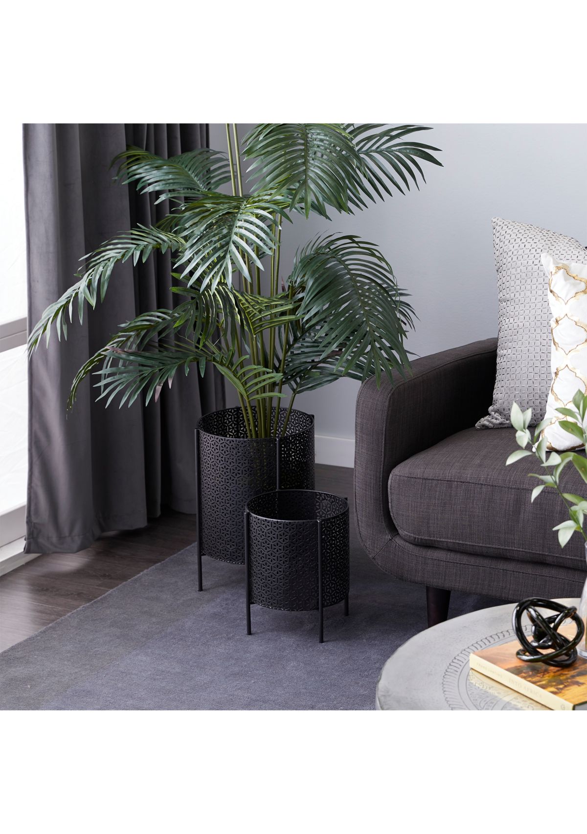 Contemporary Metal Planter - Set of 2