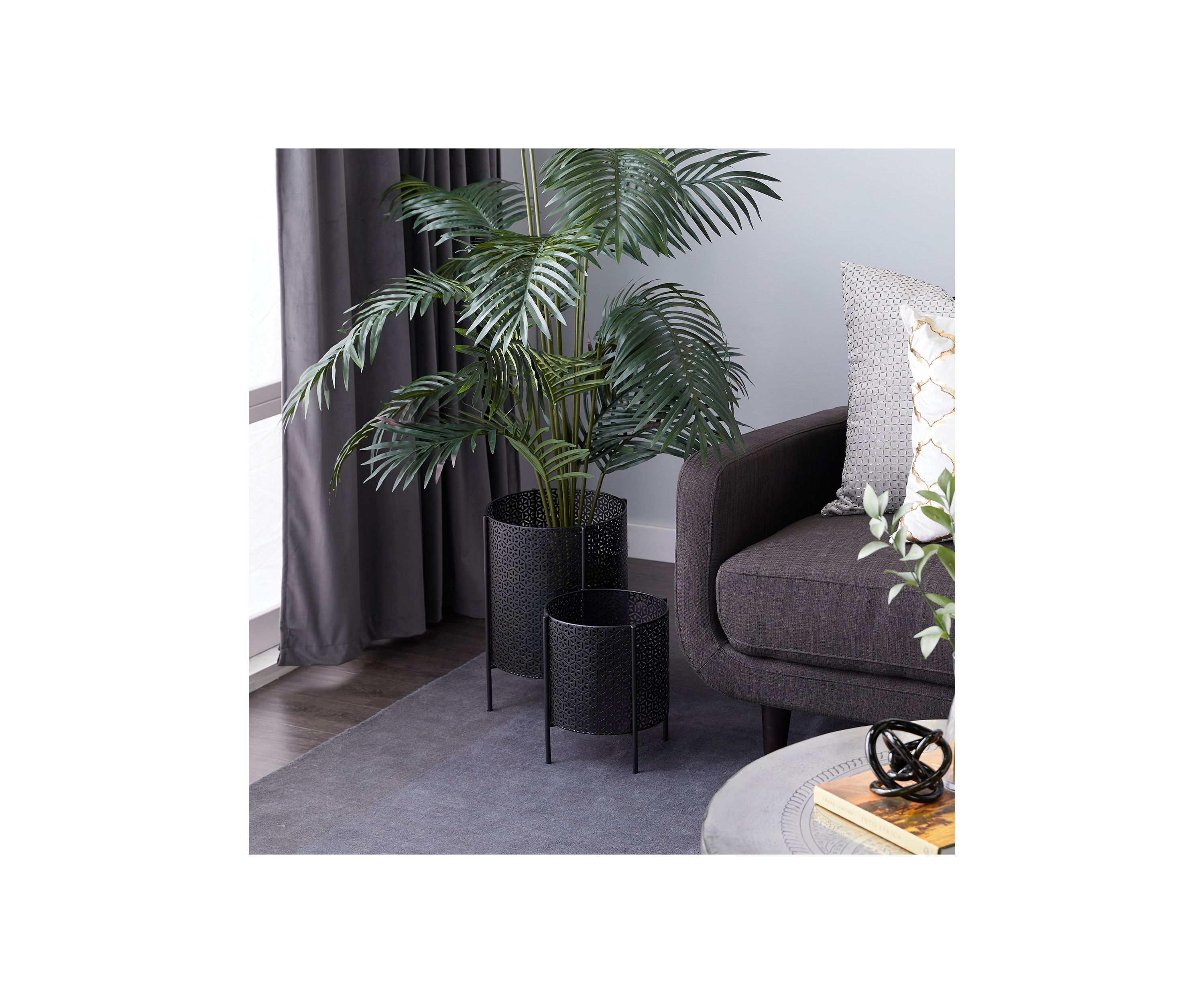 Contemporary Metal Planter - Set of 2