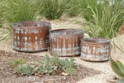 Rustic Metal Planter - Set of 3