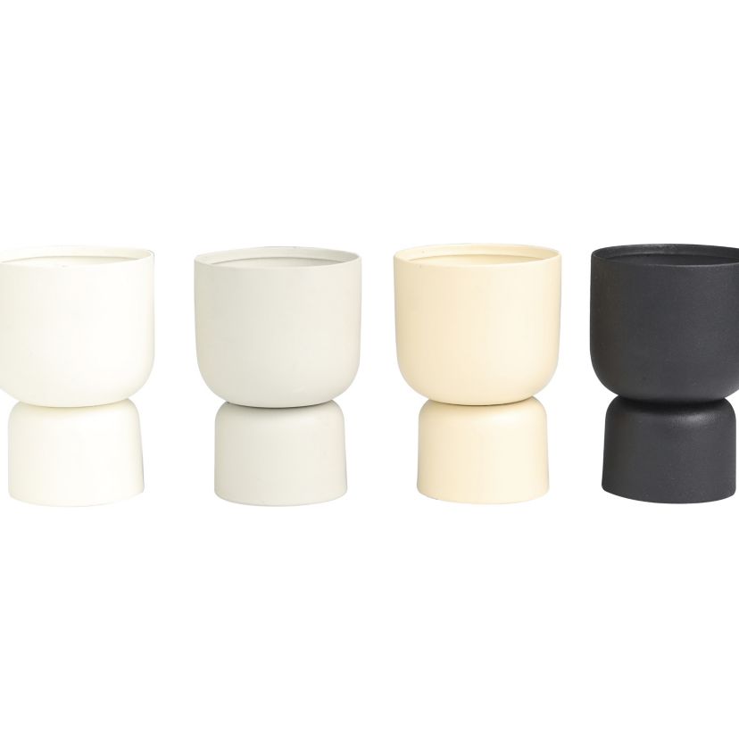 Modern Metal Candle - Set of 4
