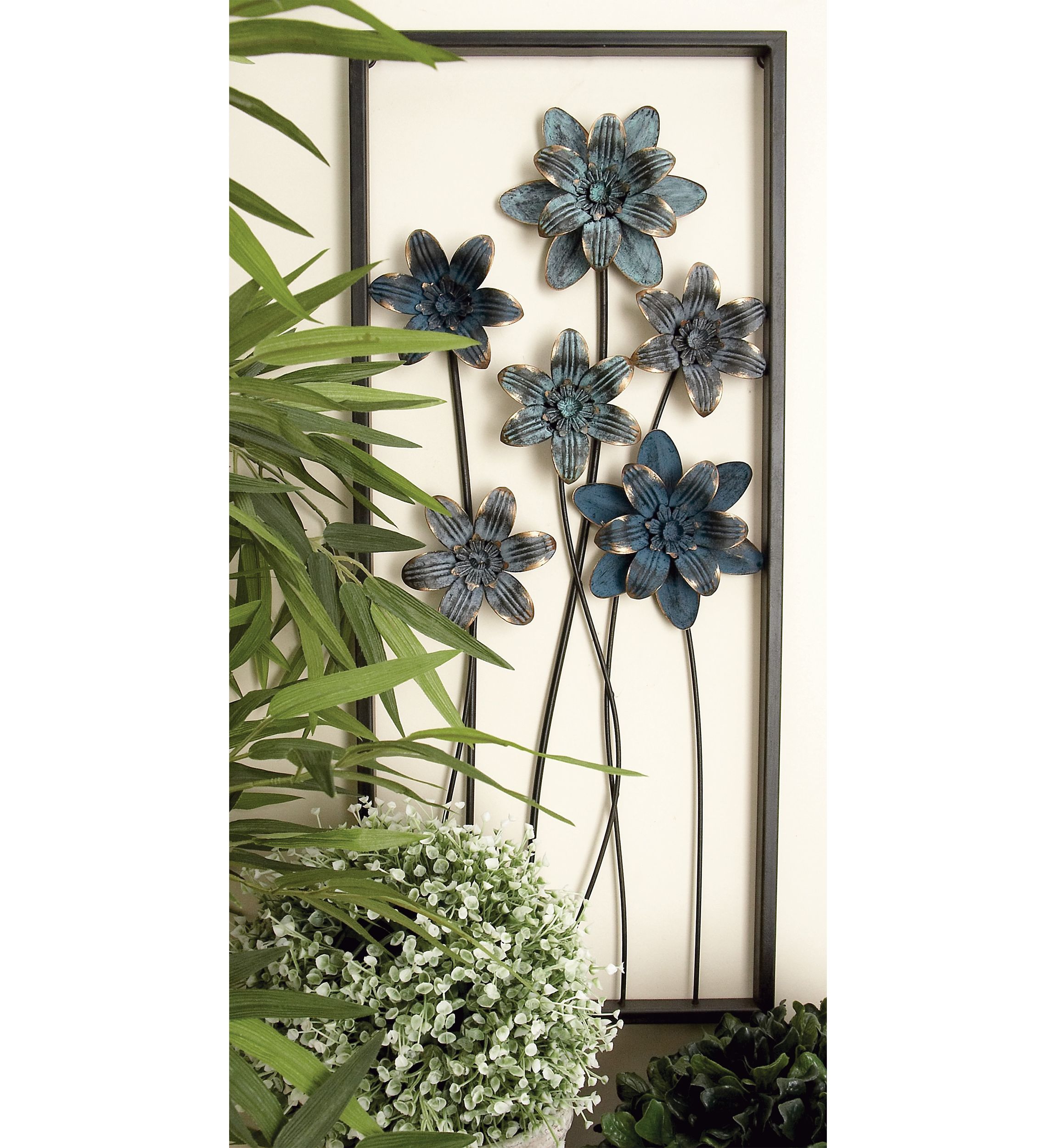 Traditional Metal Wall Decor - Set of 2