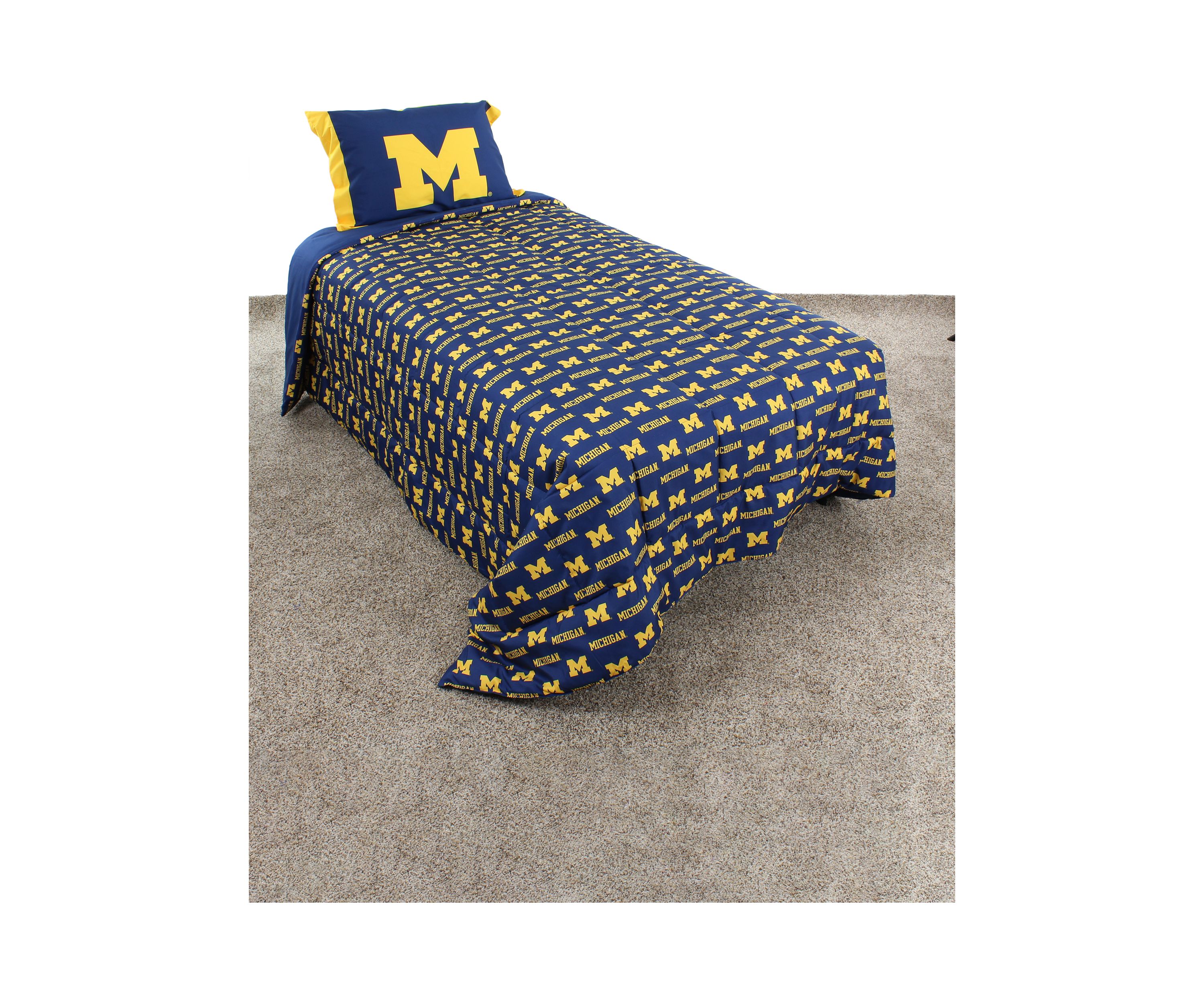 NCAA Michigan Wolverines Reversible Comforter Set