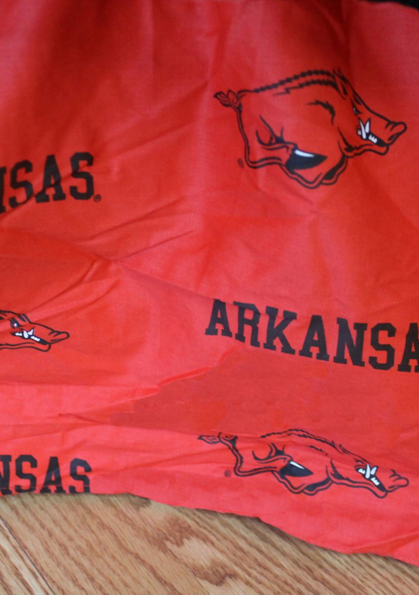 NCAA Arkansas Razorbacks Printed Dust Ruffle