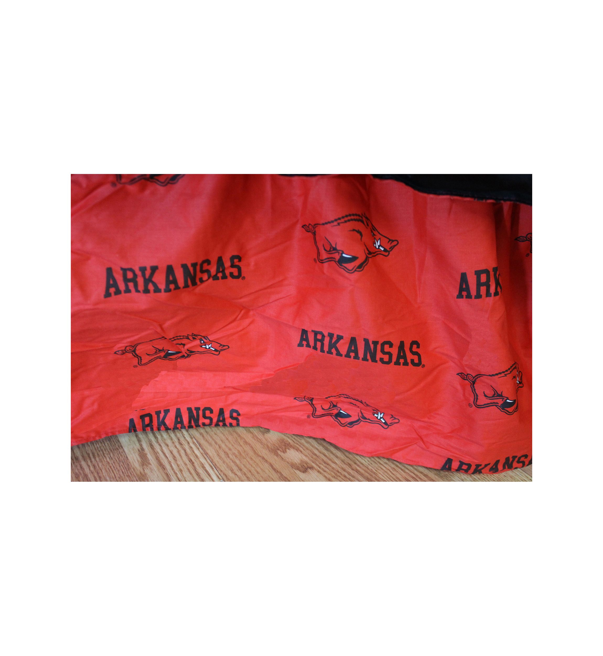 NCAA Arkansas Razorbacks Printed Dust Ruffle