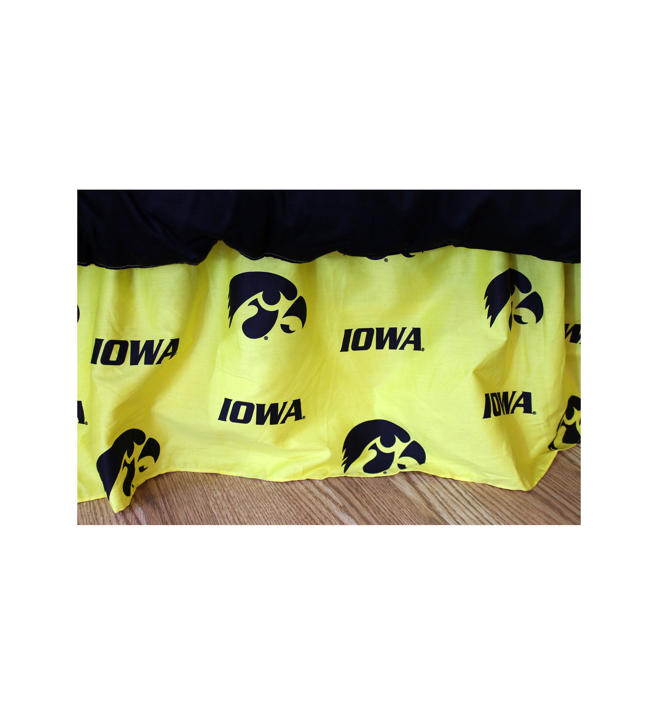 NCAA Iowa Hawkeyes Printed Dust Ruffle
